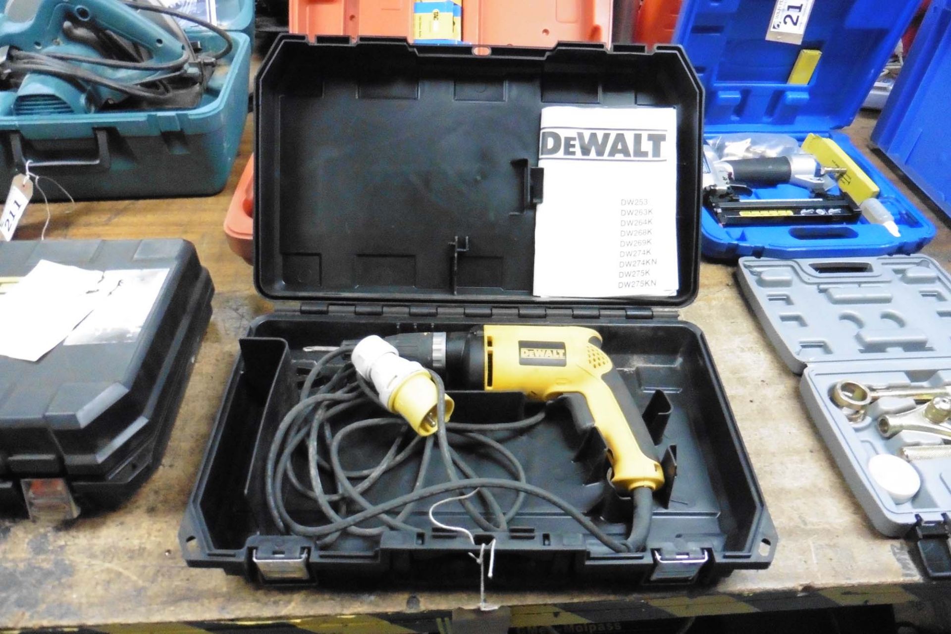 DeWalt 110v dry wall screw driver with case