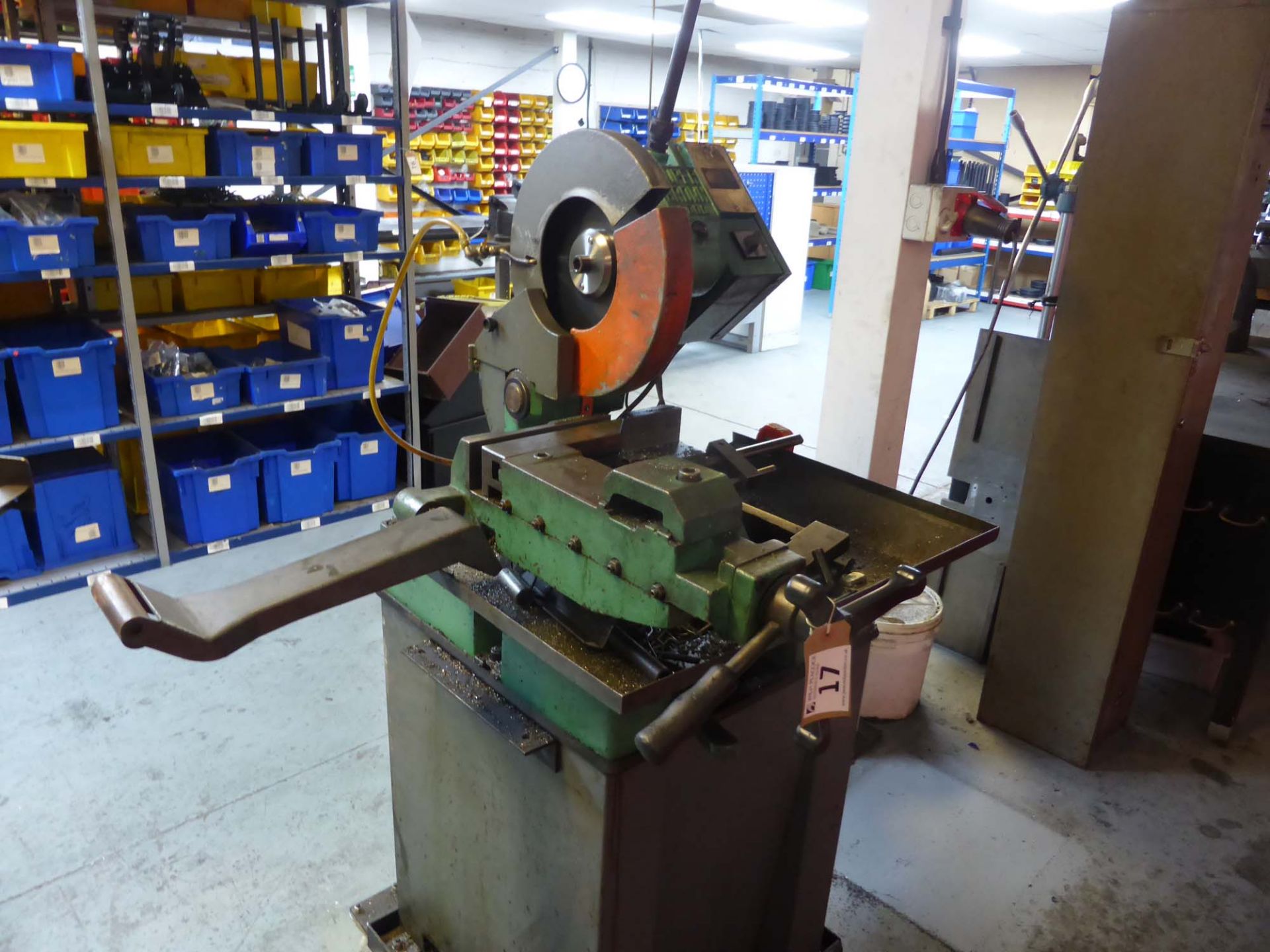 Super Brown 2000 rotary cut off saw on mobile stand Machine: TRONCATRICE Model: Brown MRM Serial