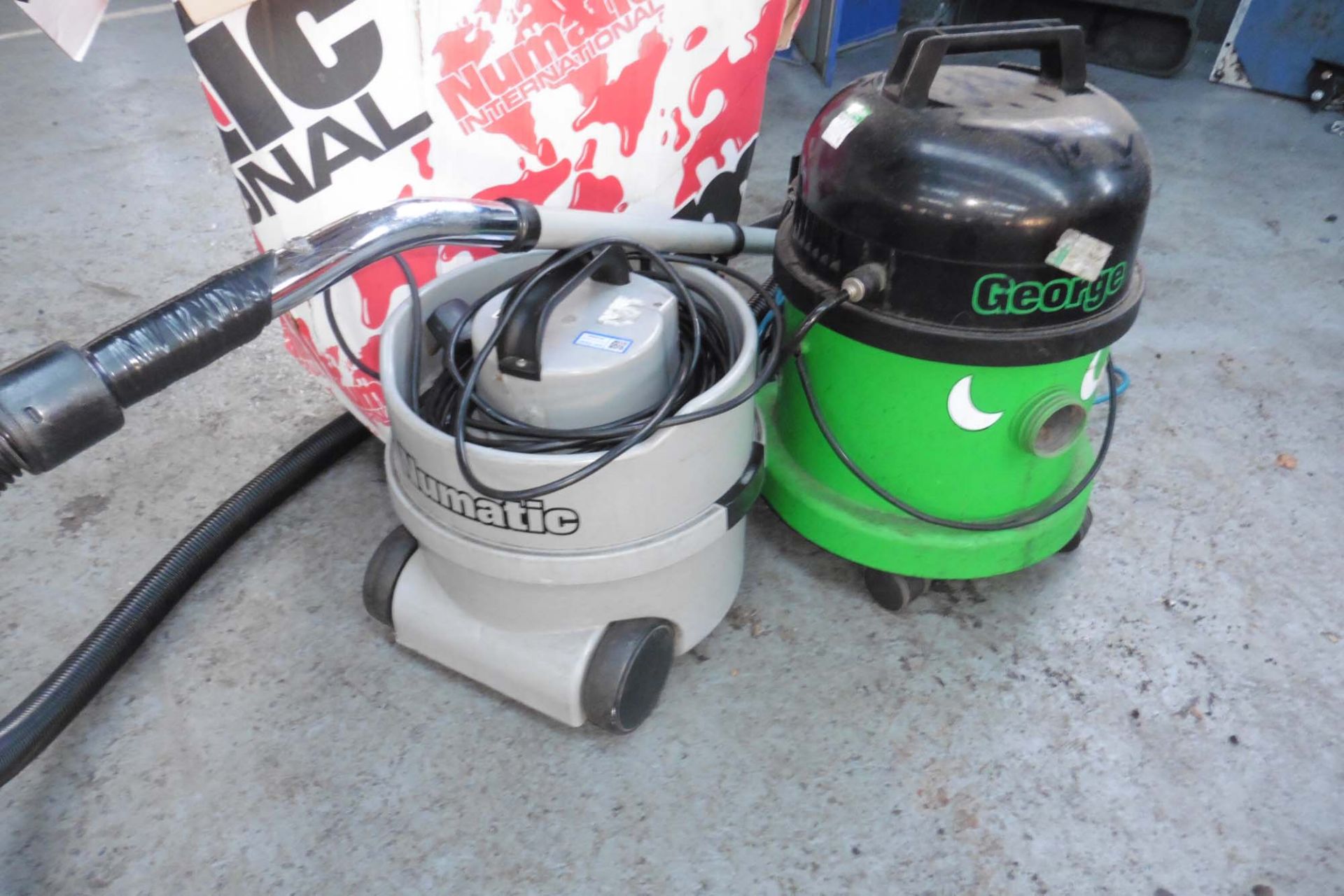 George vacuum cleaner and a Numatic vacuum cleaner - Image 2 of 2