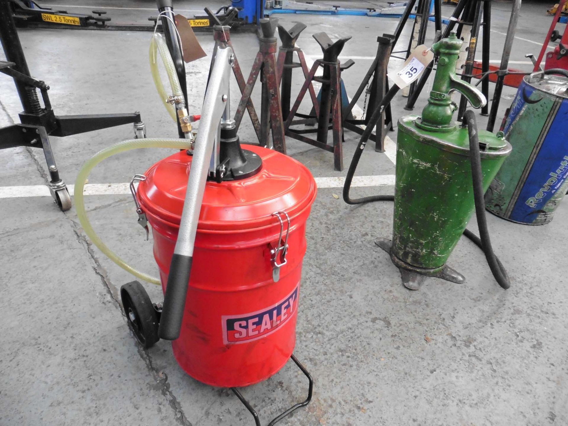 Sealey grease bucket on stand