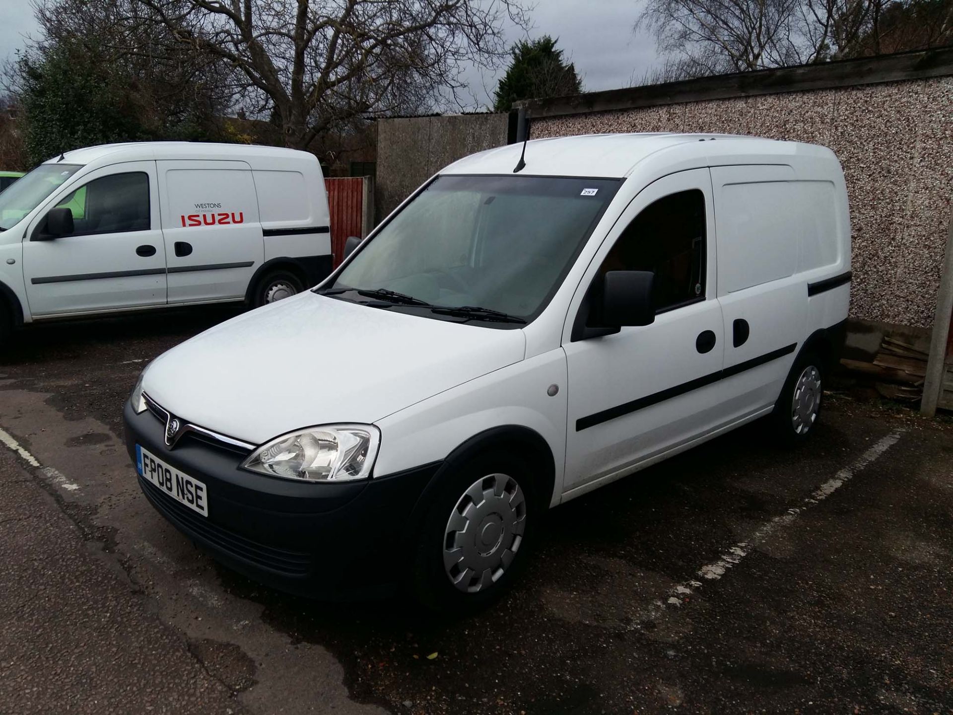 Vauxhall Combo 1700 CDTI 16v diesel van Registration number: FP08 NSE First Registered: 30.4.2008 - Image 2 of 9