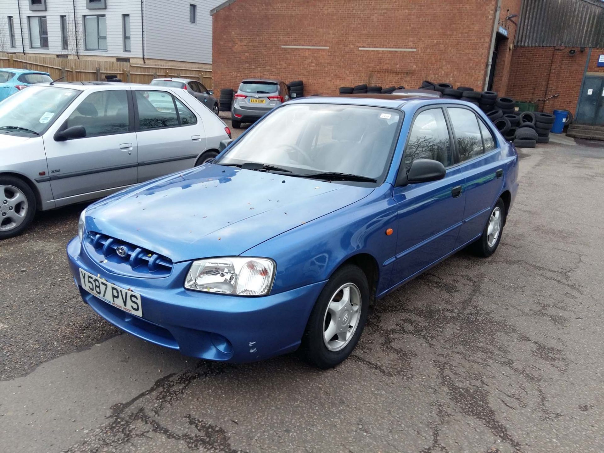 Hyundai Accent CDX 1495cc petrol 5 door hatchback Registration number: Y587 PVS First Registered: - Image 2 of 9