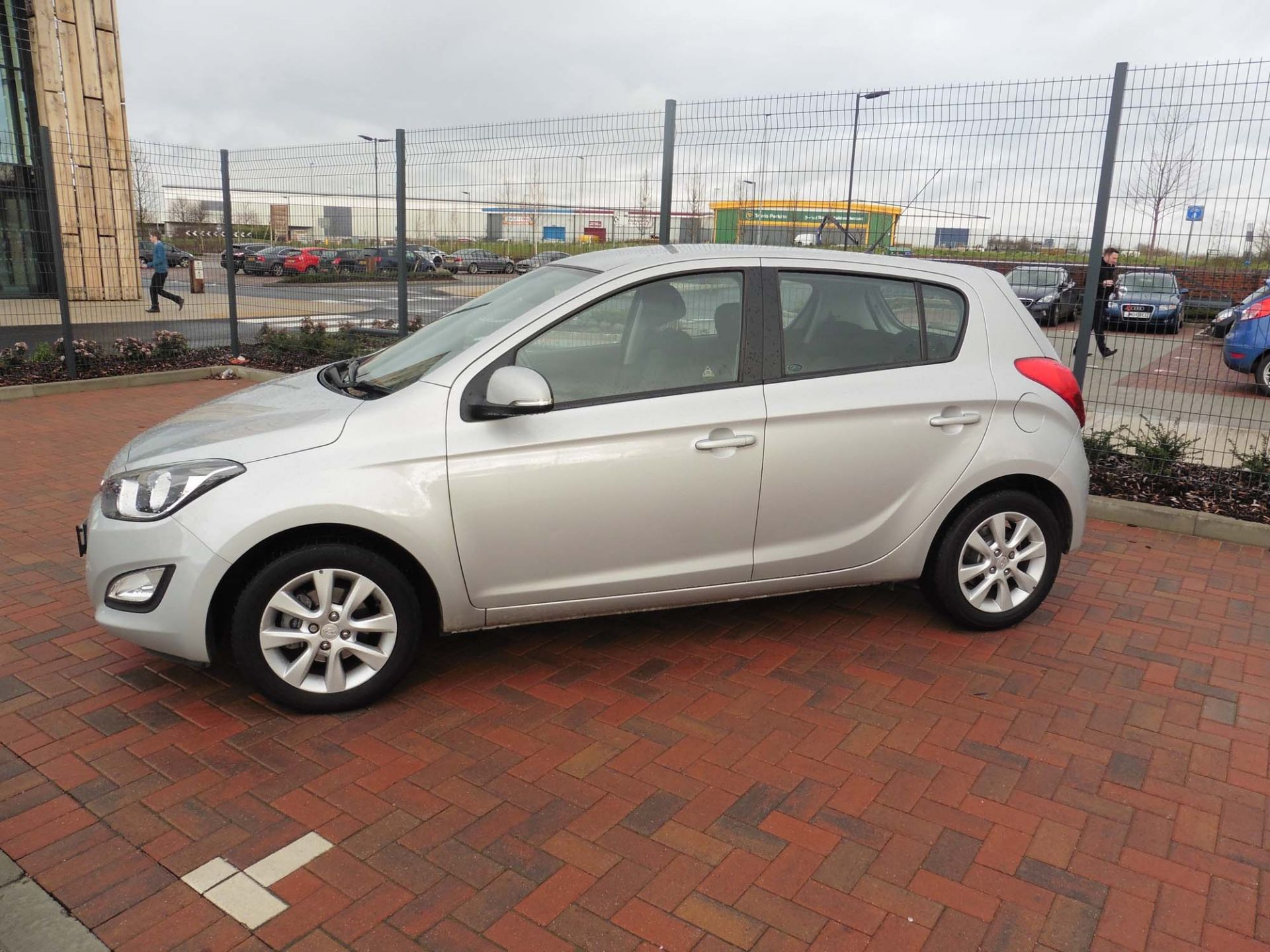 Hyundai i20 Active 1248cc 5 door hatchback Registration number: LL64 XJJ First Registered: 30.12. - Image 3 of 10