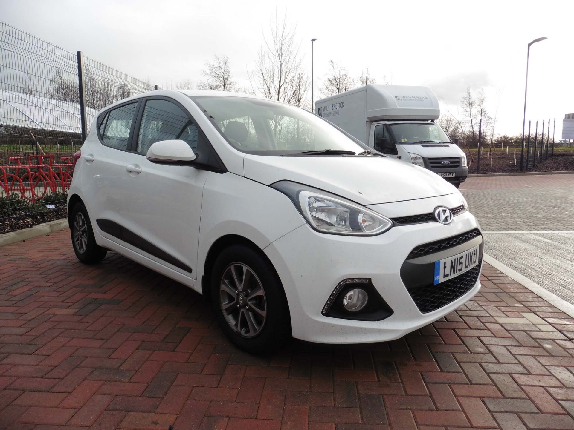 Hyundai i10 Premium 1248cc petrol hatchback Registration number: LN15 UKU First Registered: 12.03.