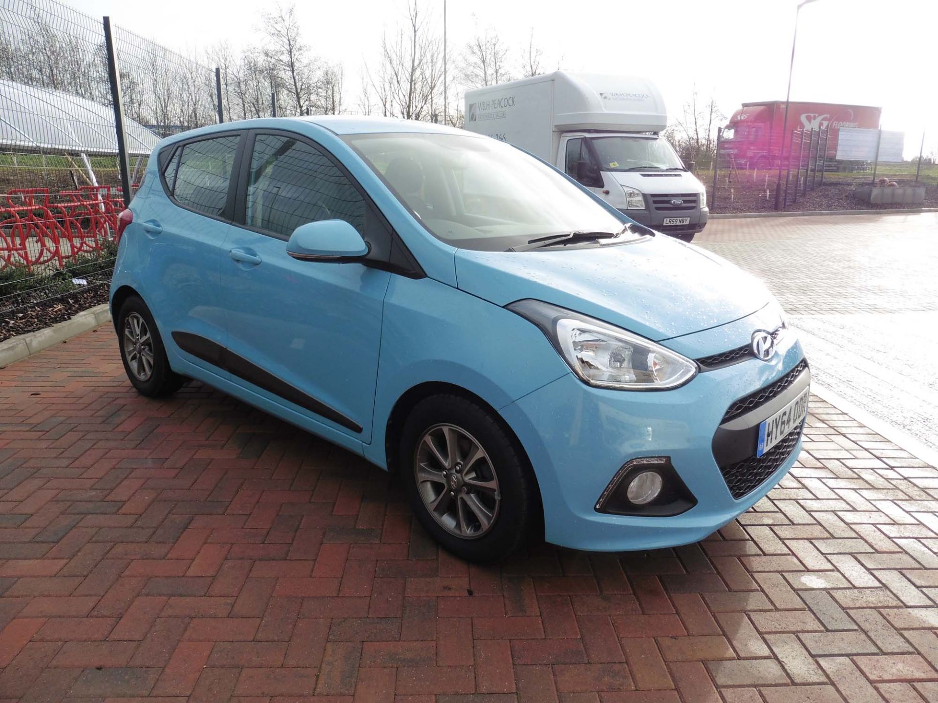 Hyundai i10 Premium 1248cc petrol hatchback Registration number: HY64 ODR First Registered: 01.09.