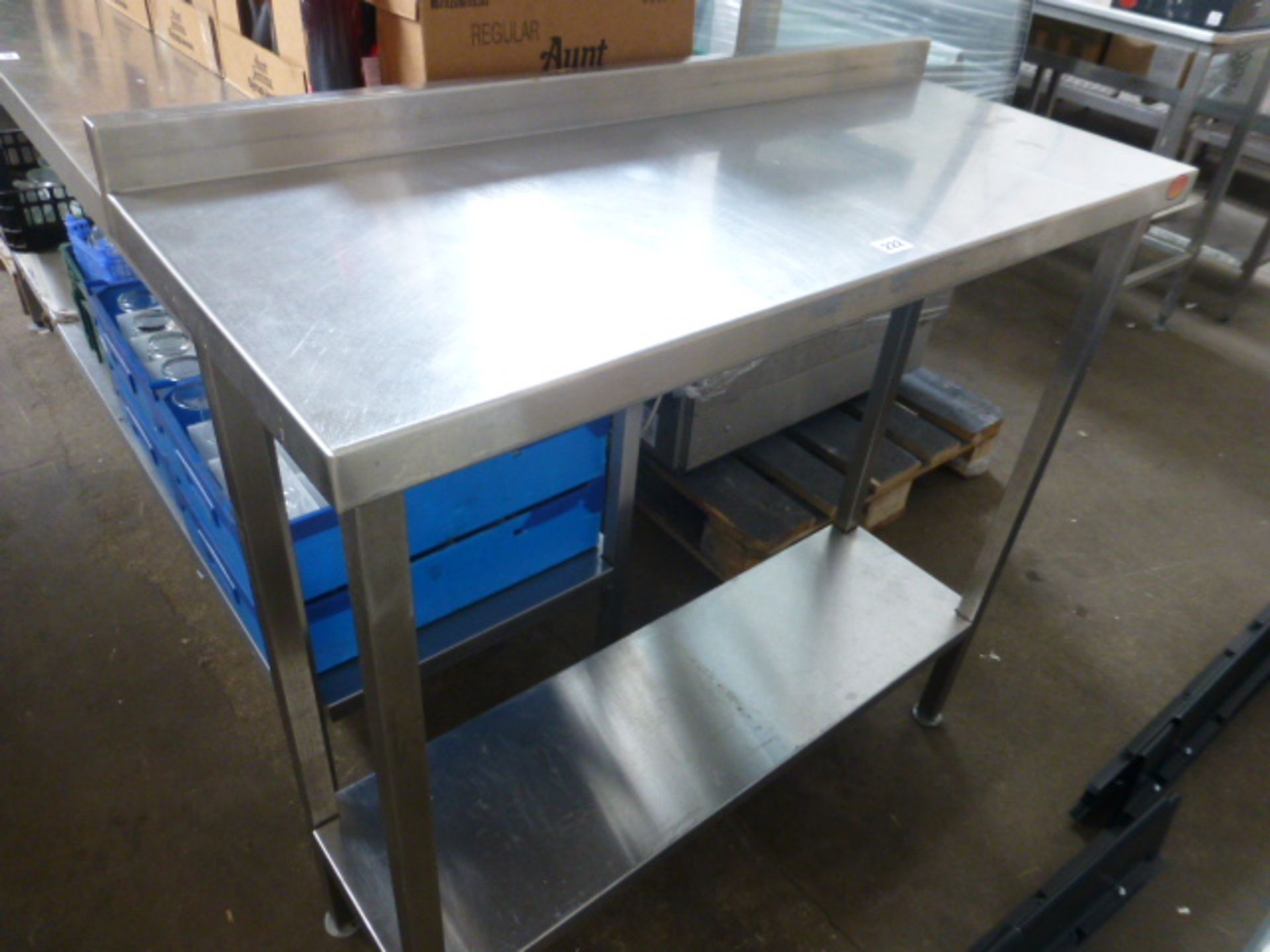 Shallow 100cm stainless steel preparation table with shelf under