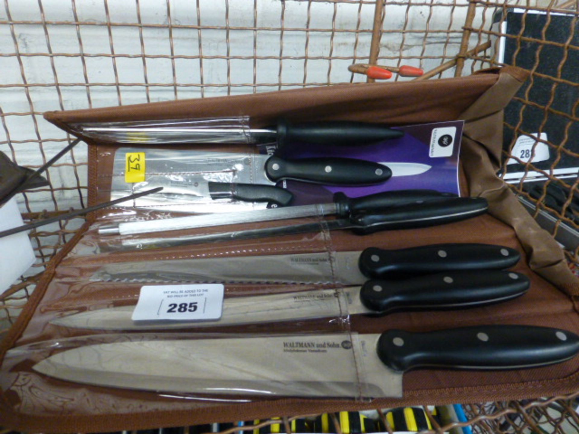 Bundle of chefs knives (39)
