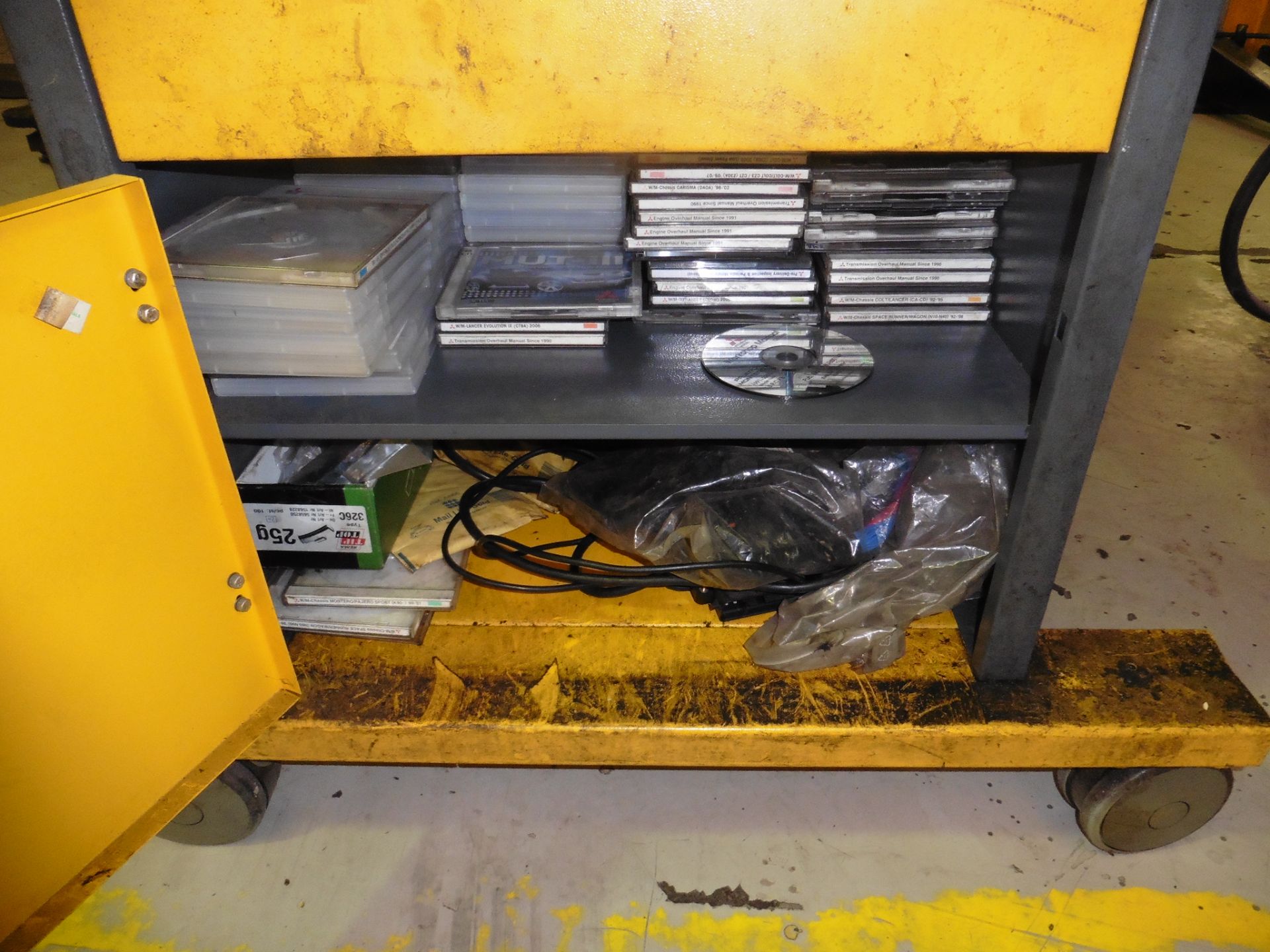 Ralli Art vehicle diagnostic console on trolley - Image 4 of 5