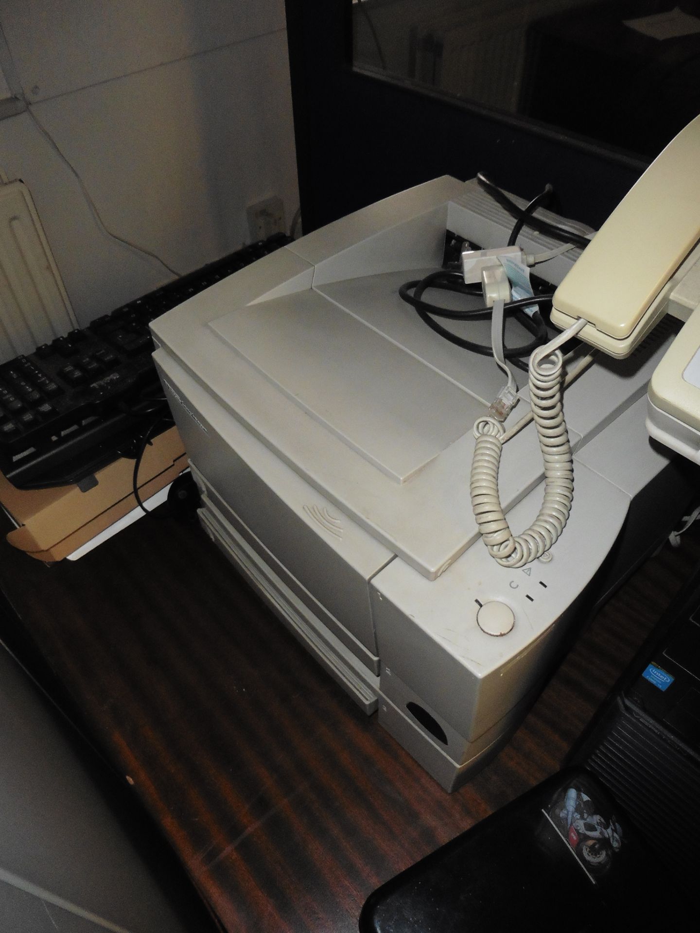 Miscellaneous office equipment including overhead projector, extension leads, fax machine, etc - Image 2 of 2