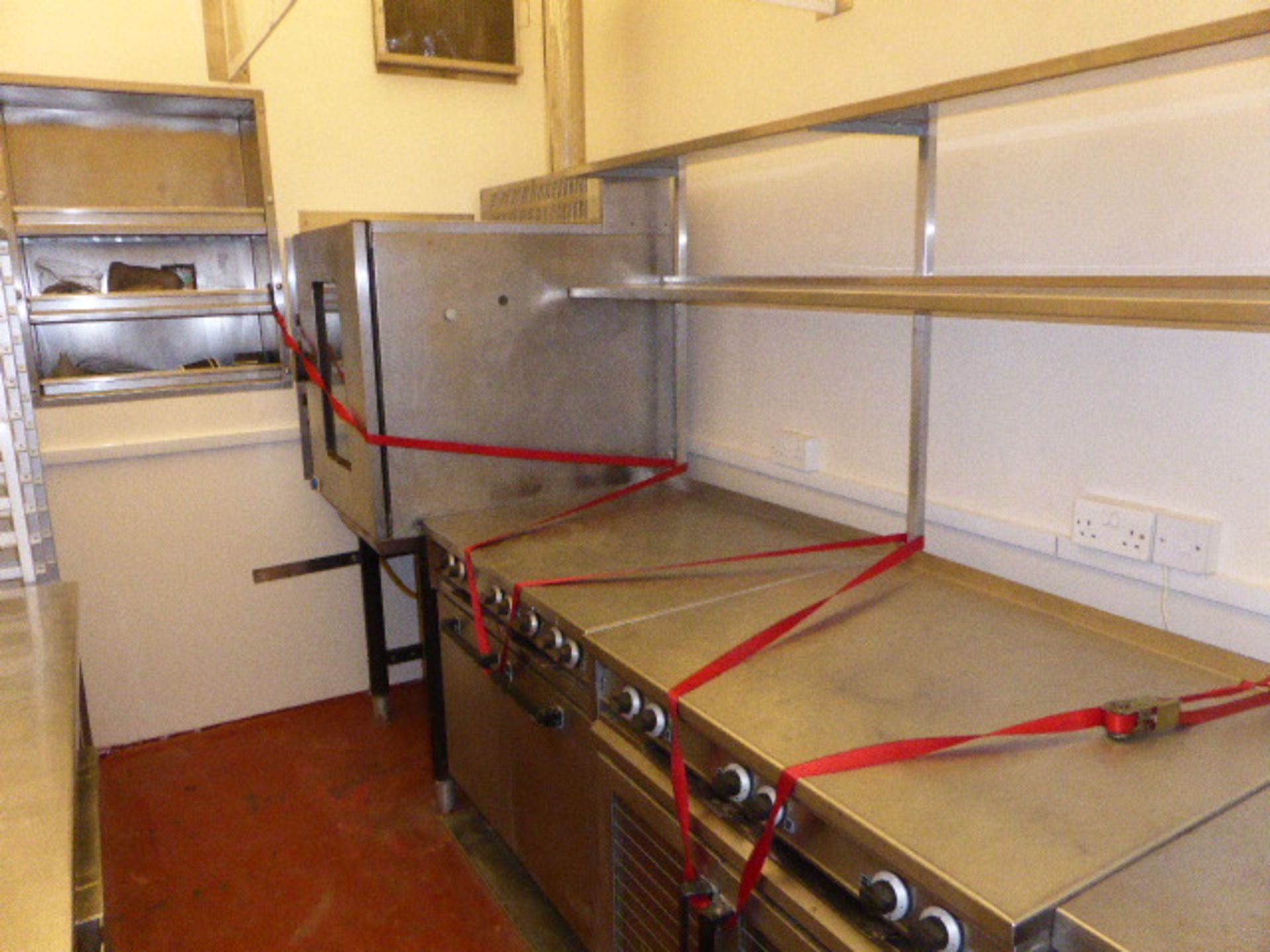 Large Mobile Catering Kitchen on Bateson triple axle chassis with double door floor to ceiling - Image 8 of 13