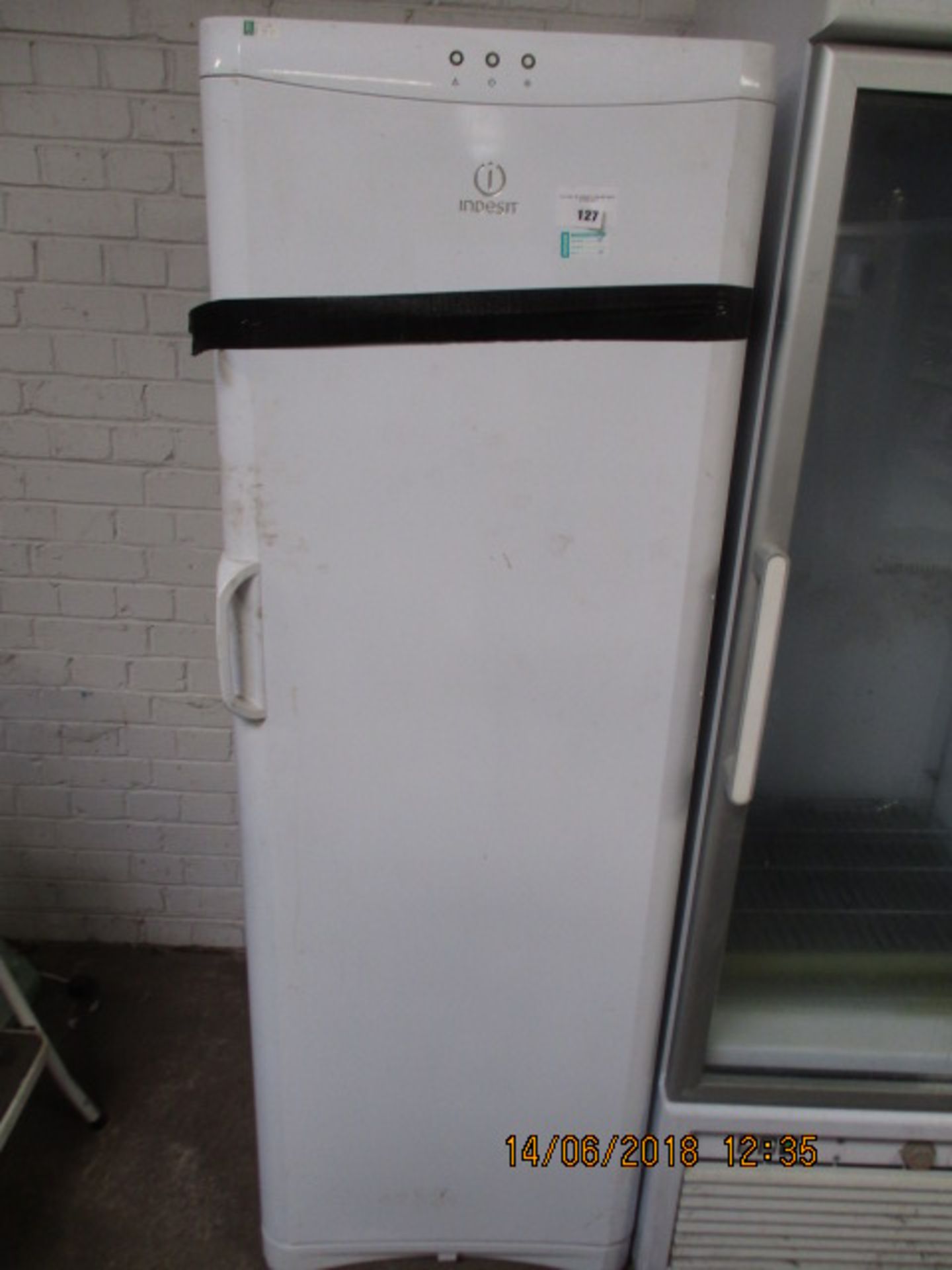 (417) (41) Indesit white single door freezer