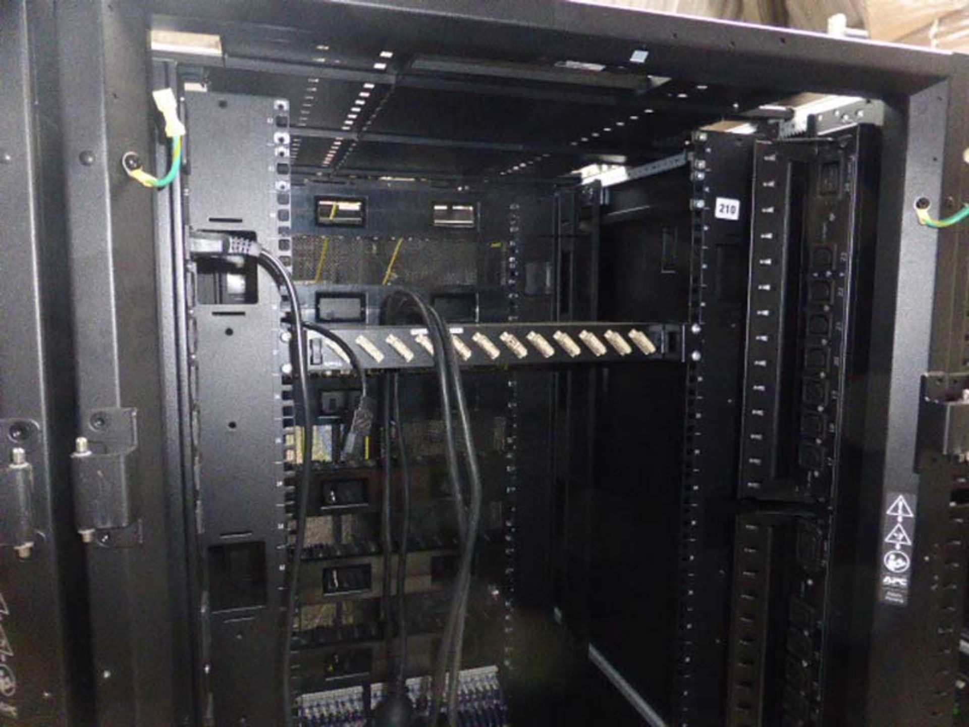 APC server cabinet with racks on castors, with double door to front and single door to back 75cm(