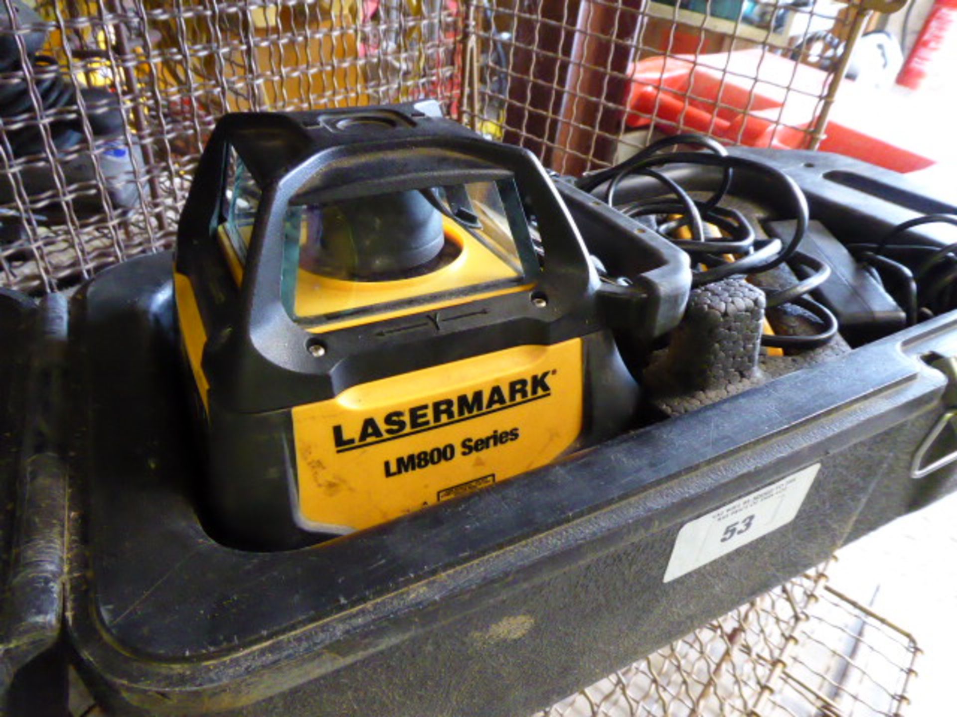 Laser Mark LM800 series laser level in case with accessories (313816) - Image 2 of 2