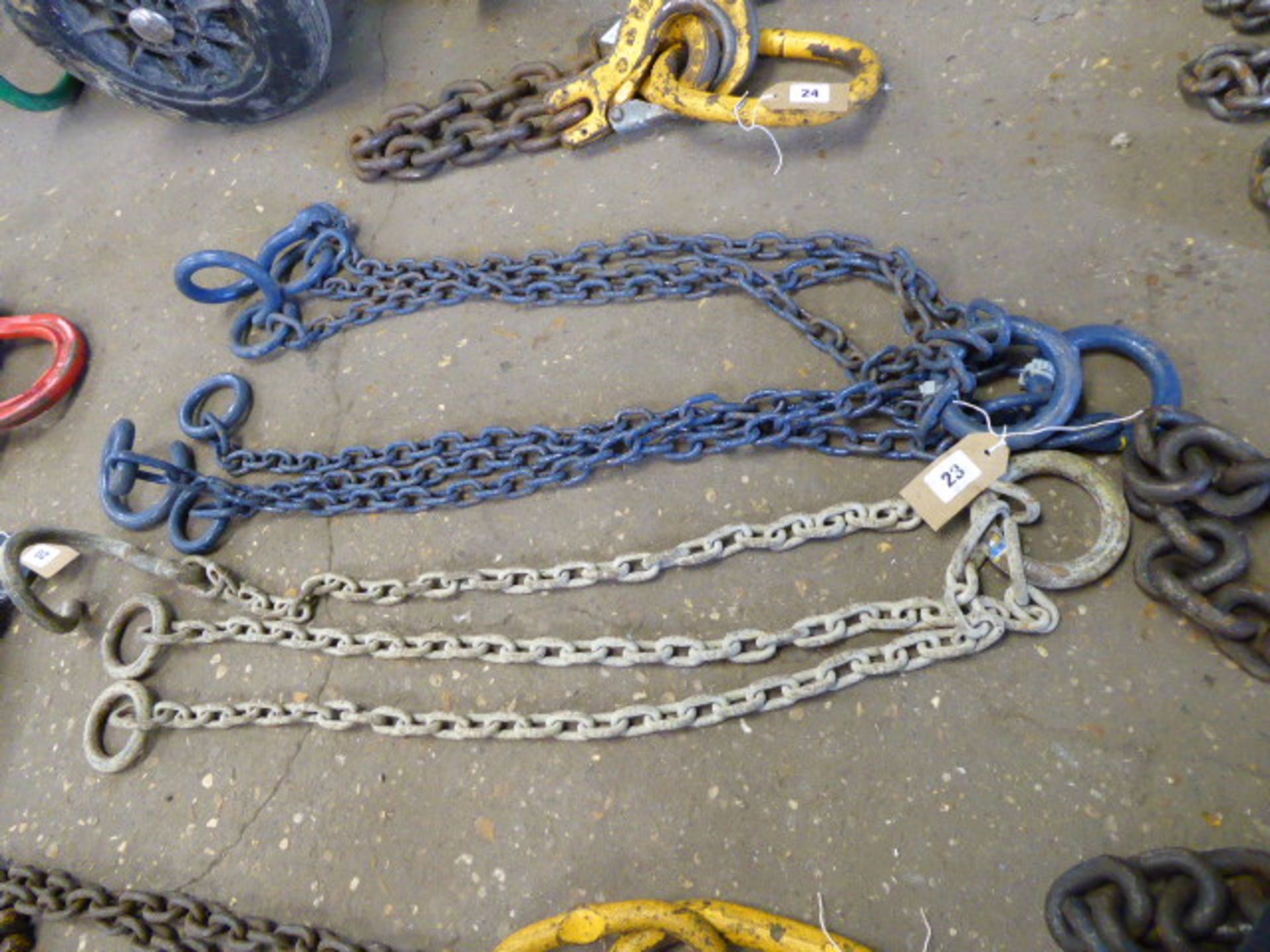 3 sets of 3 leg medium duty lifting chain brothers