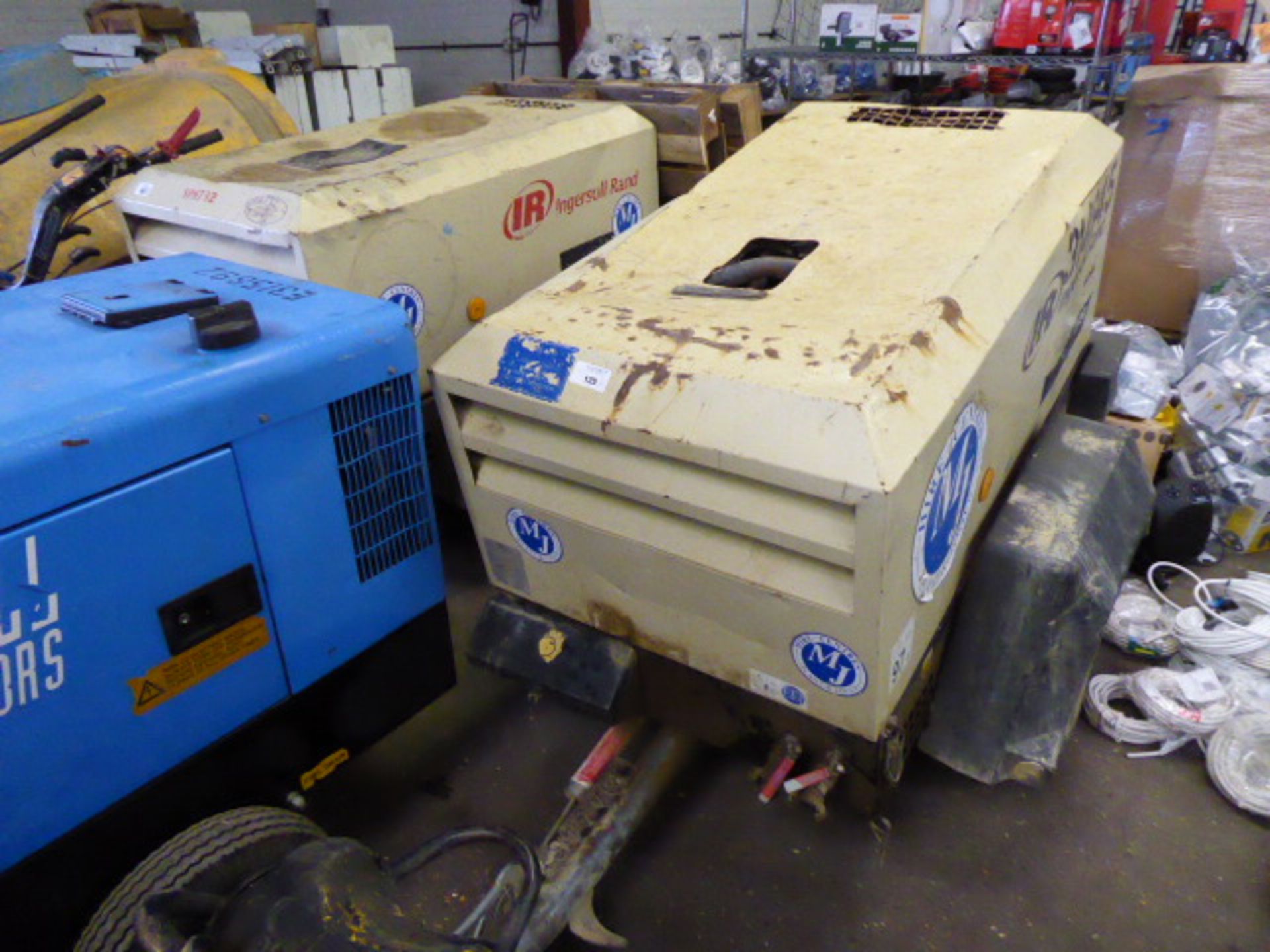 Doosan Ingusol Rand model R105.1F720 site compressor on trailer (314645)