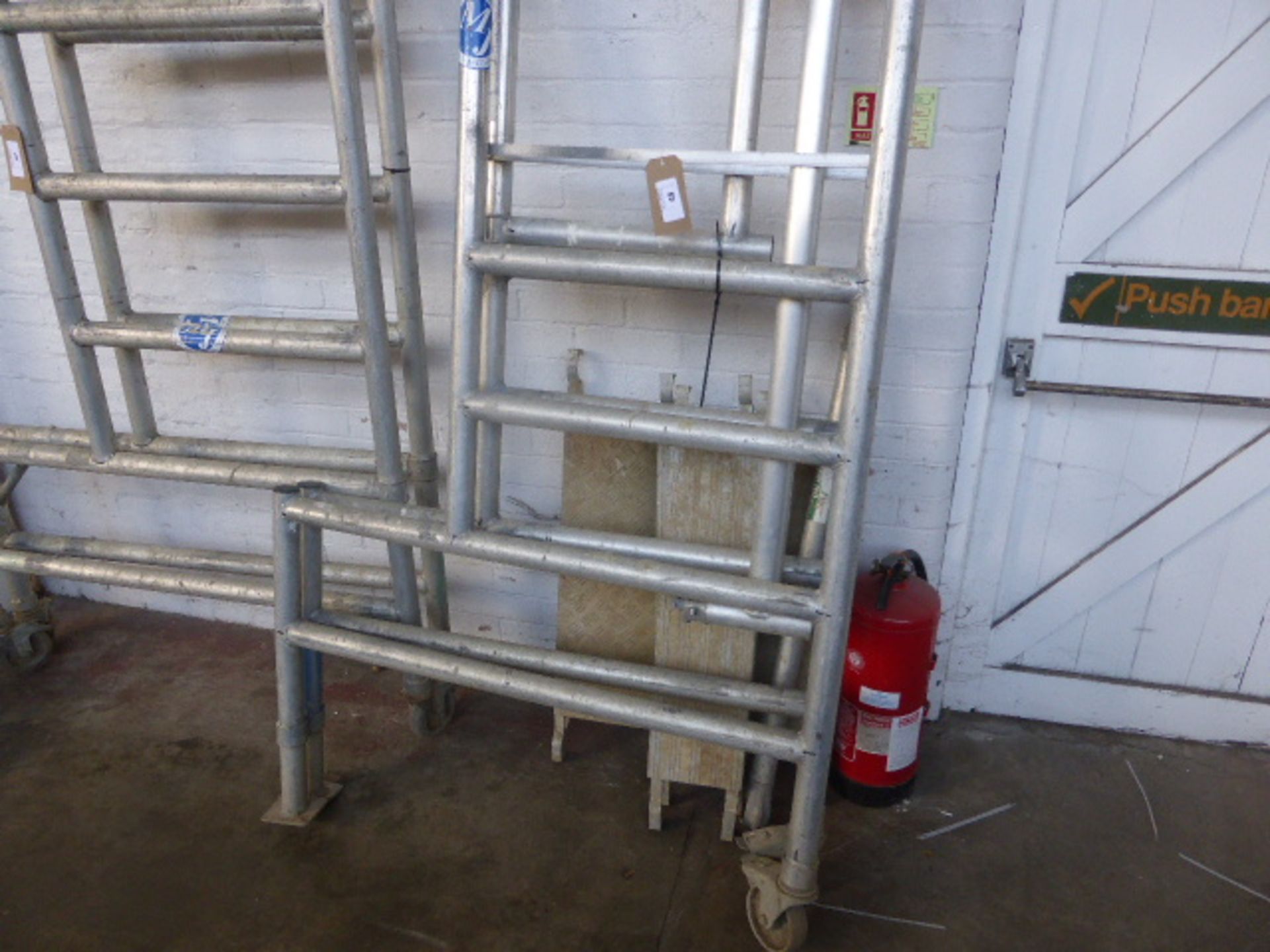 2m high aluminium folding scaffold platform (E)