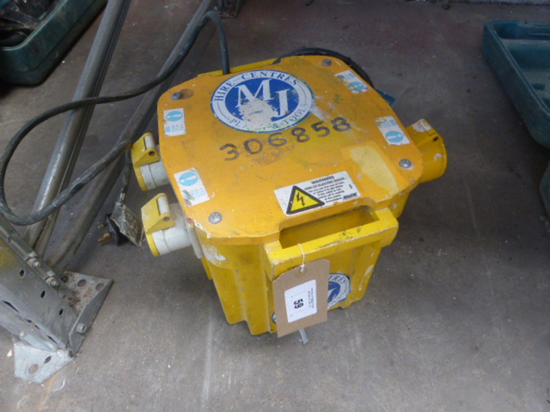 5KVA transformer with 3 outputs (306858) (53)