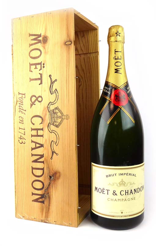 A Jeroboam of Moet & Chandon Brut Imperial Champagne with own wooden box 3 litre 12% - Image 4 of 9