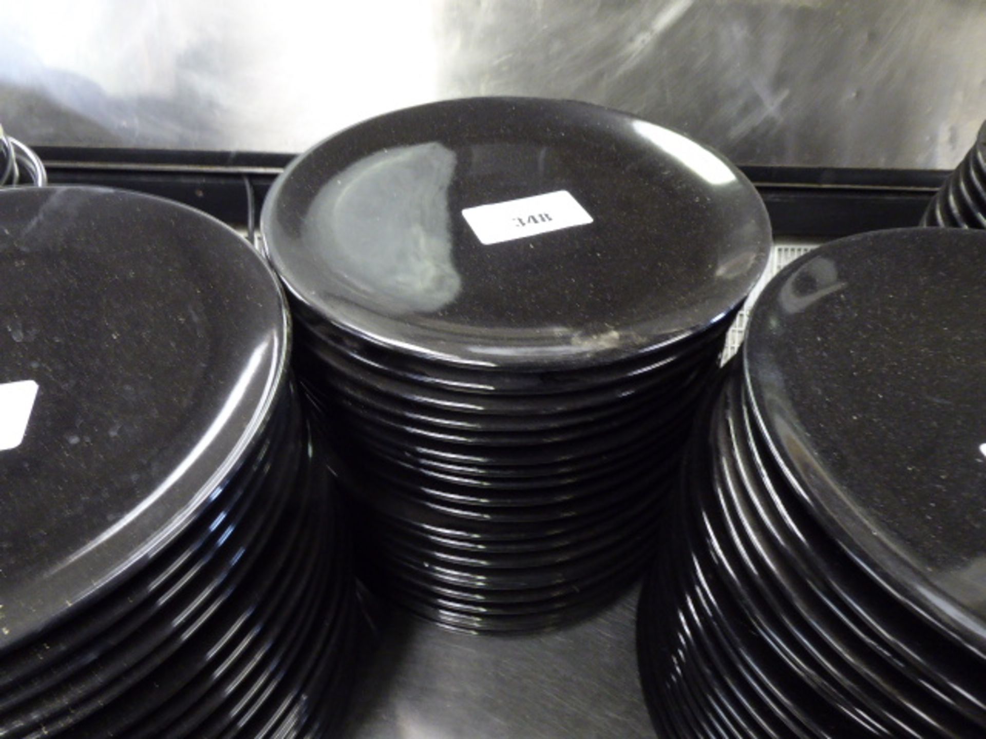 Approx. 20 x 26cm black dinner plates