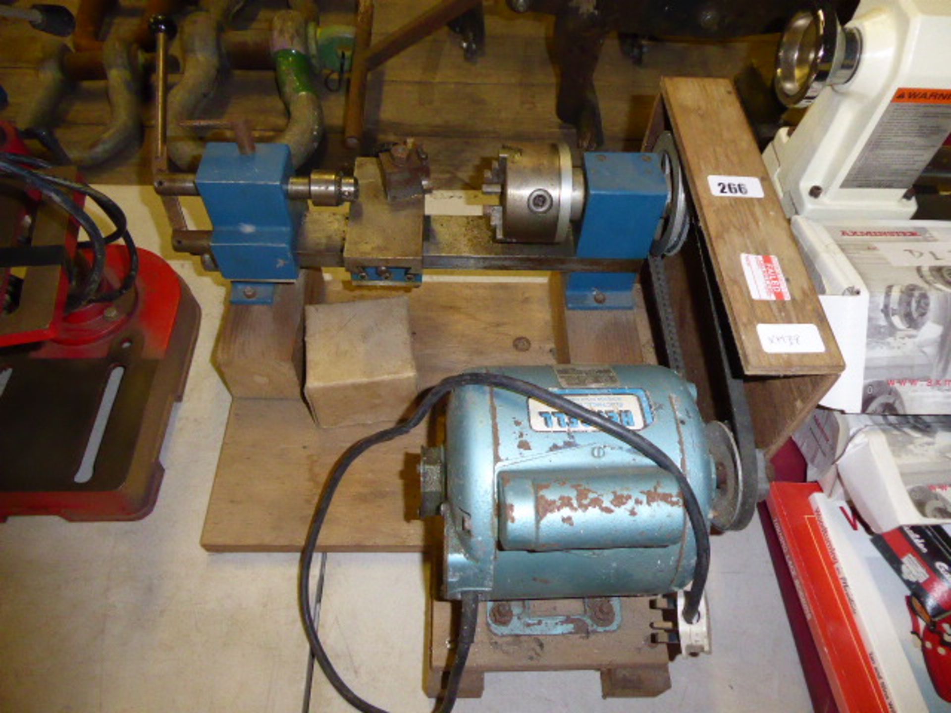 Small hobby lathe with 3 jaw chuck, single phase (fail)