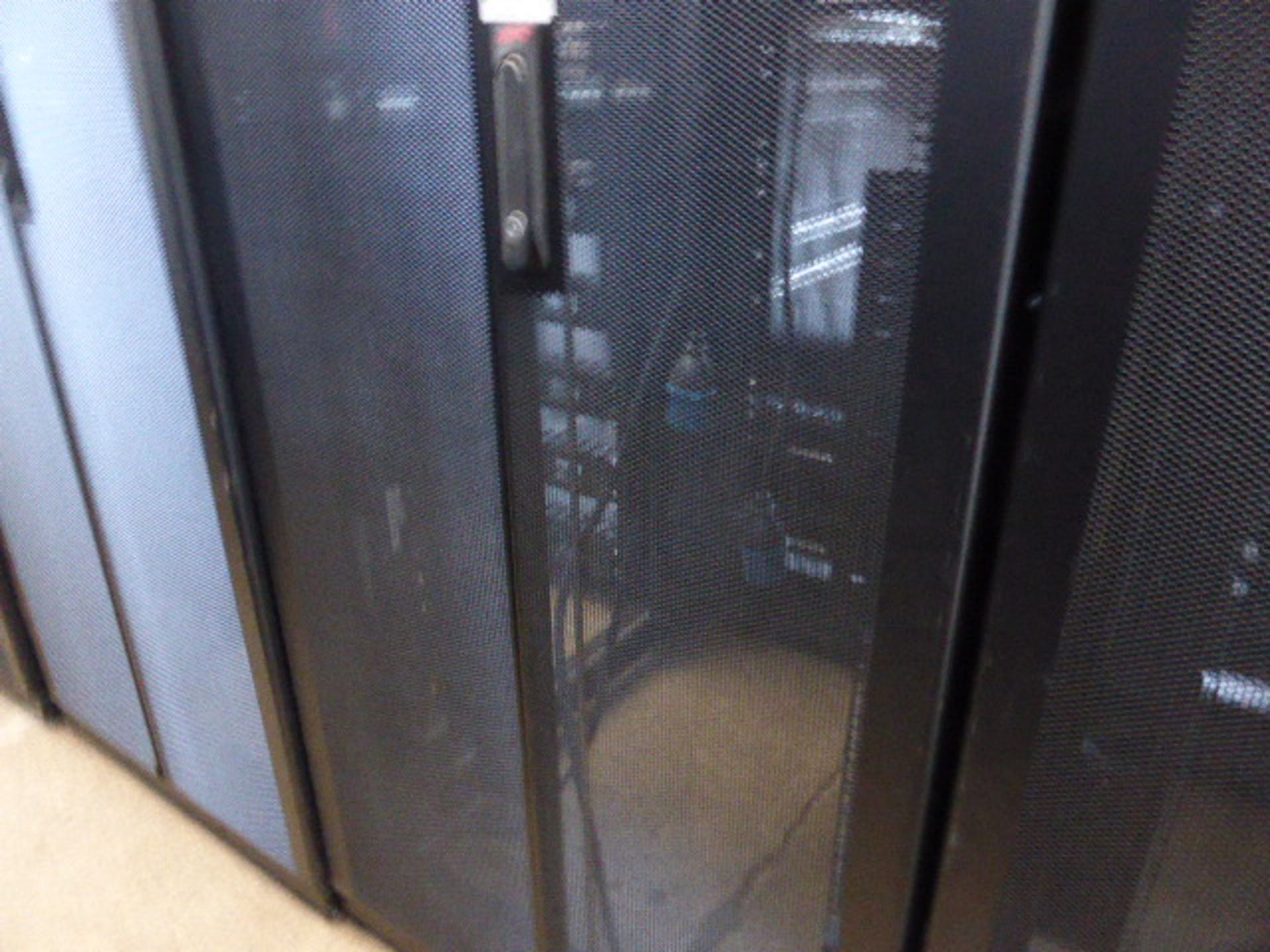 APC server cabinet on castors 75cm wide with 2 APC switch rack PDU units each with 24 outputs on - Image 3 of 3