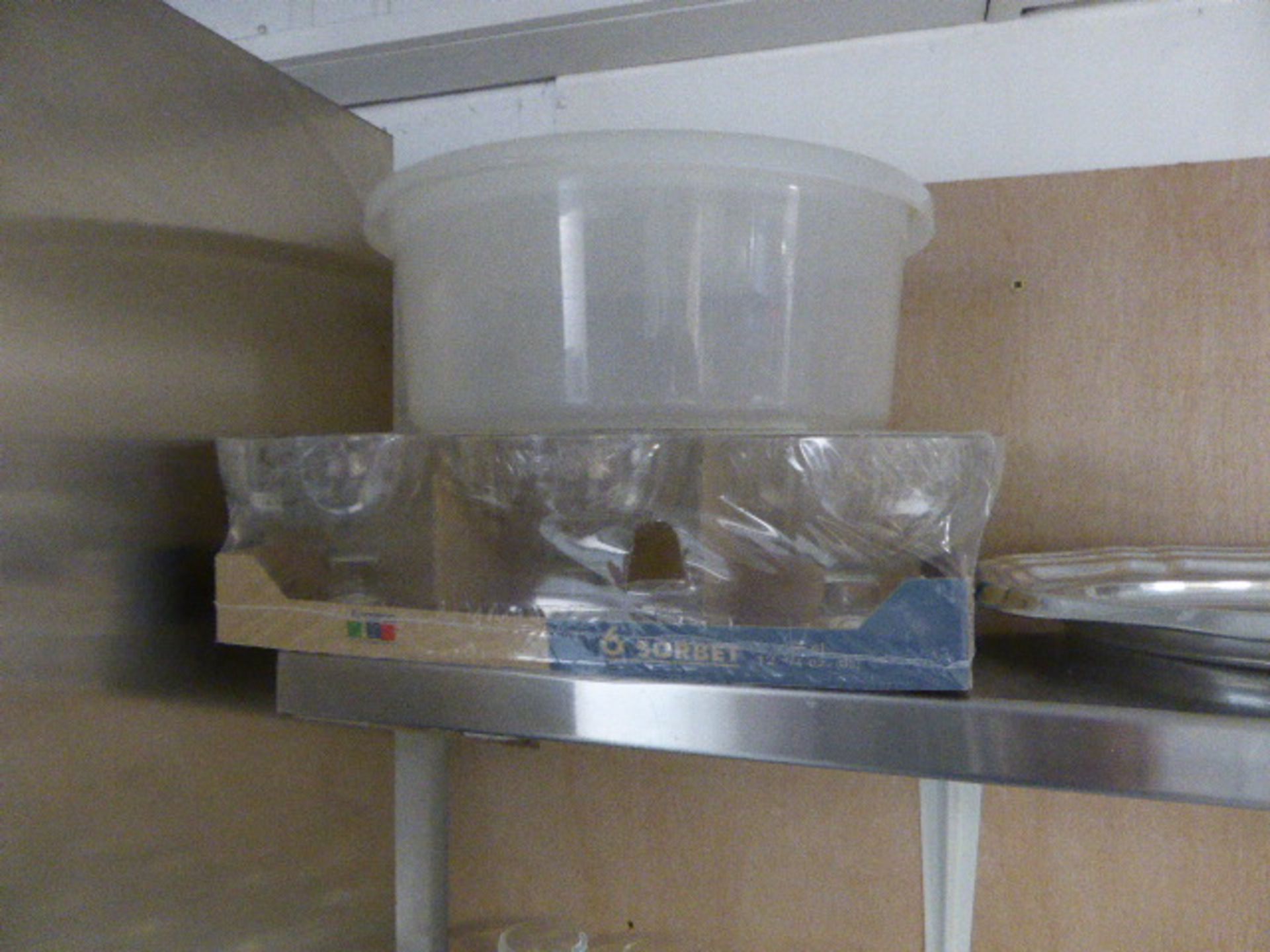 Two shelves of glass ice cream dishes plus two boxes of other dishes - Image 2 of 2