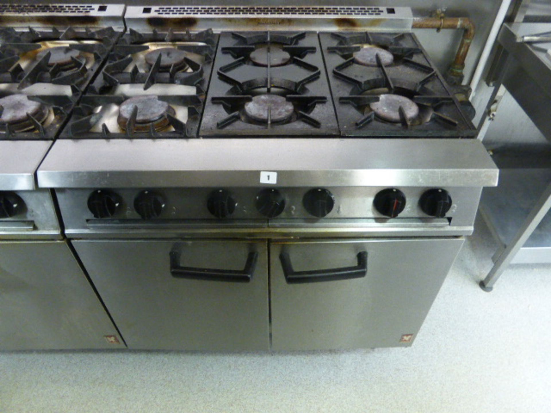 90cm gas Falcon Dominator 6-burner cooker with 2-door oven under