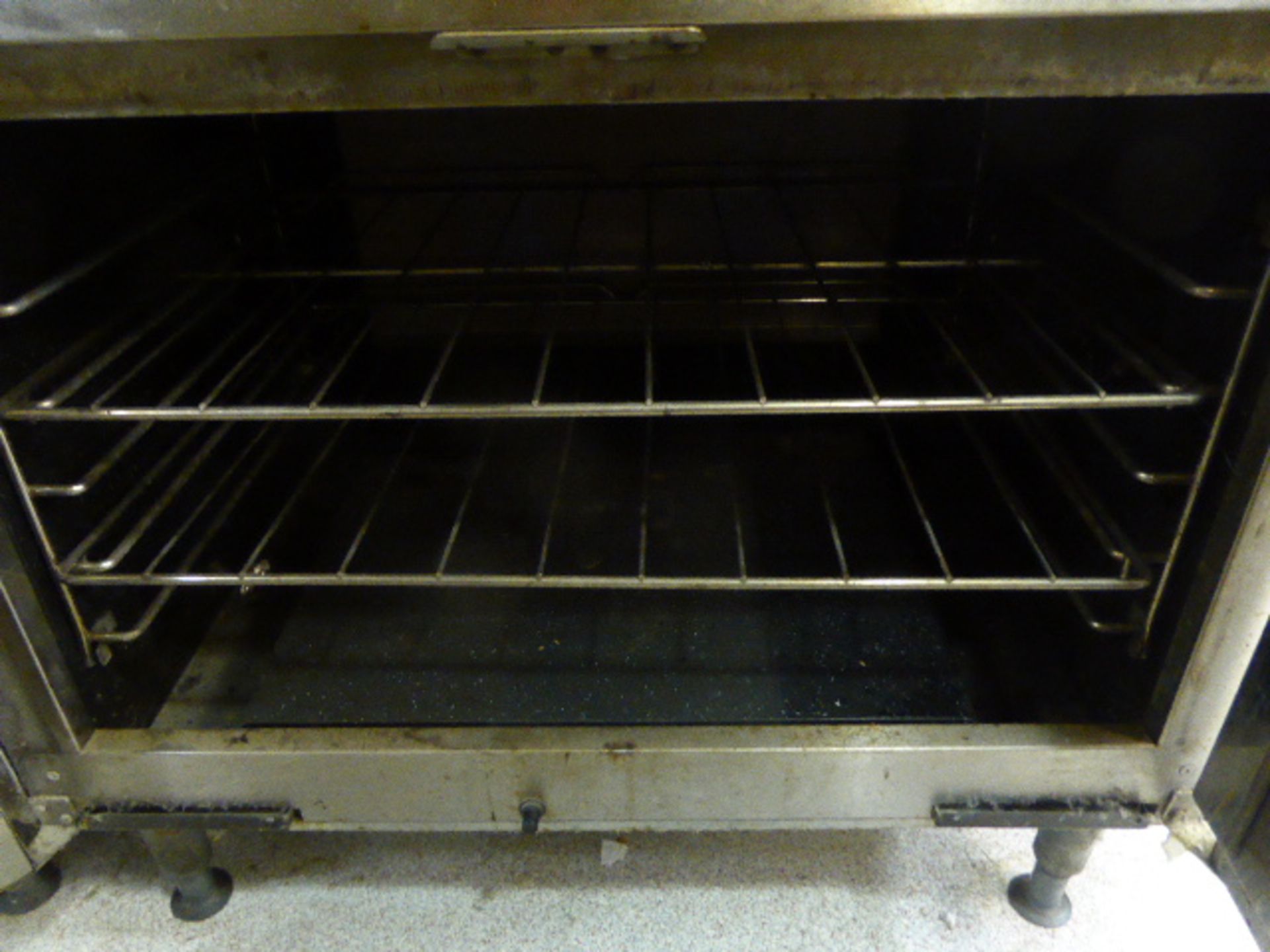 90cm gas Falcon Dominator 6-burner cooker with 2-door oven under - Image 3 of 3