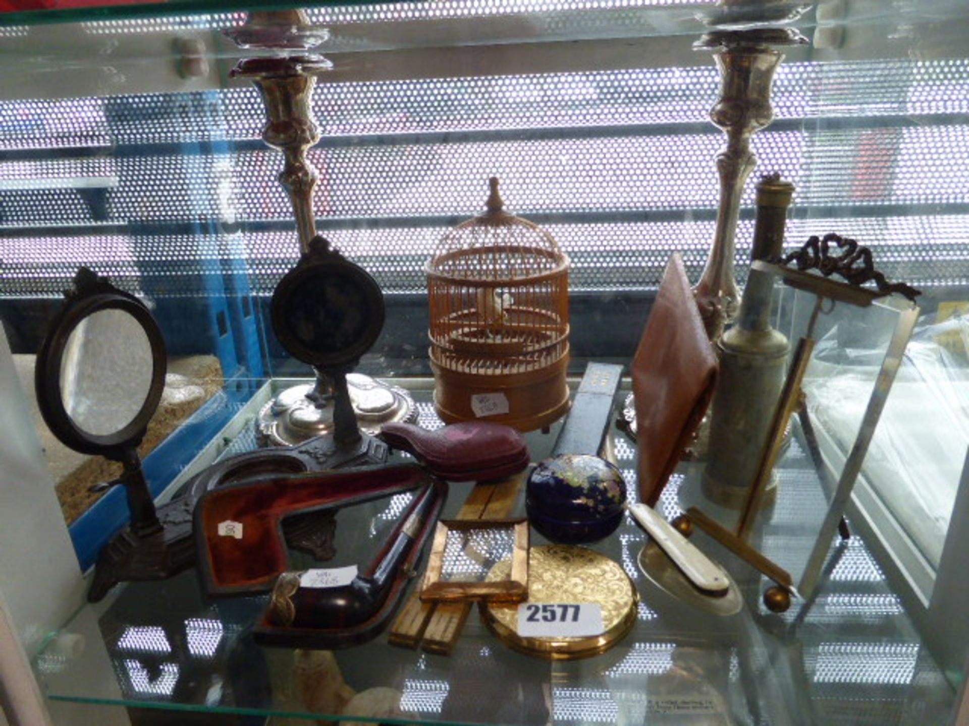 Mixed items incl. candlesticks, pipes, compacts, etc.