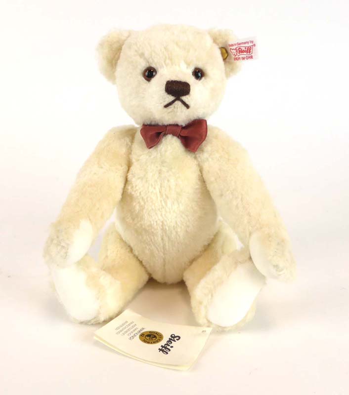 A limited edition fully jointed Steiff 'Bertie' silk bear, No. - Image 2 of 2