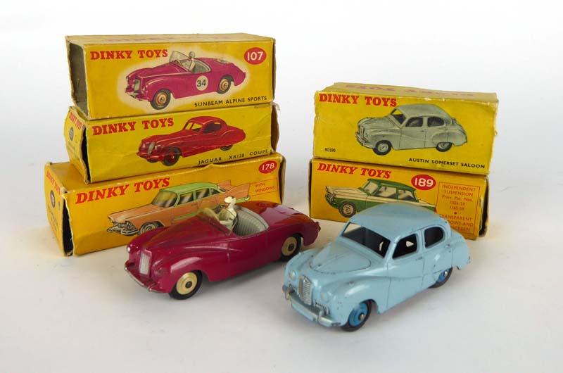 Five Dinky Toys models comprising: 40J Austin Somerset saloon, 107 Sunbeam Alpine sports, - Image 2 of 3