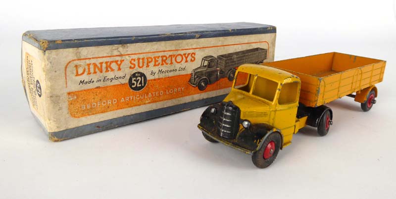 A Dinky Supertoys 521 Bedford articulated lorry, mustard cab and body, black hubs, - Image 2 of 2