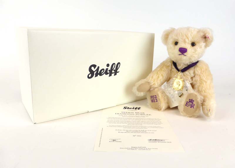 A limited edition fully jointed Steiff 'Diamond Jubilee' bear, No.