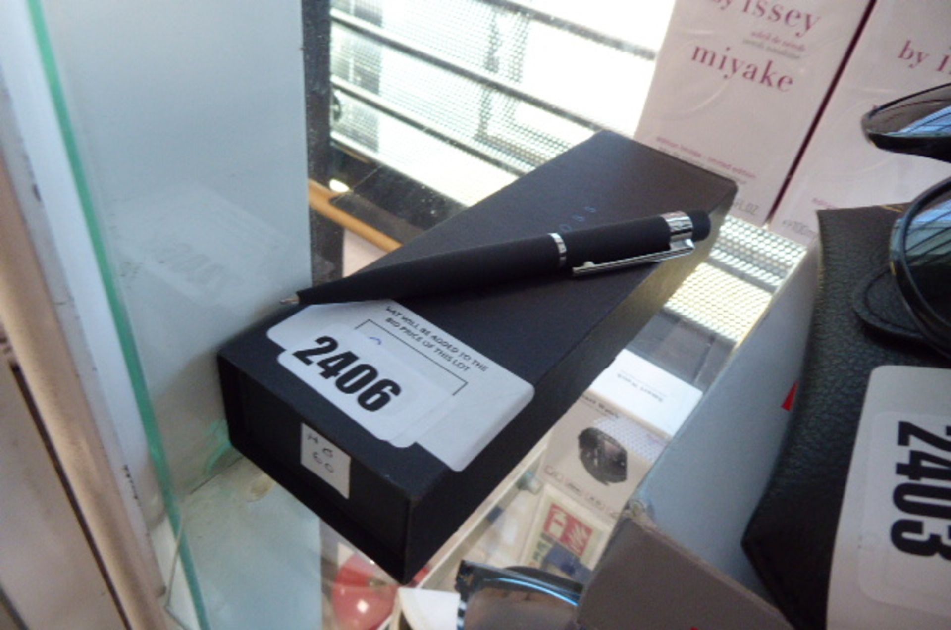 2659 Hugo Boss pen with case