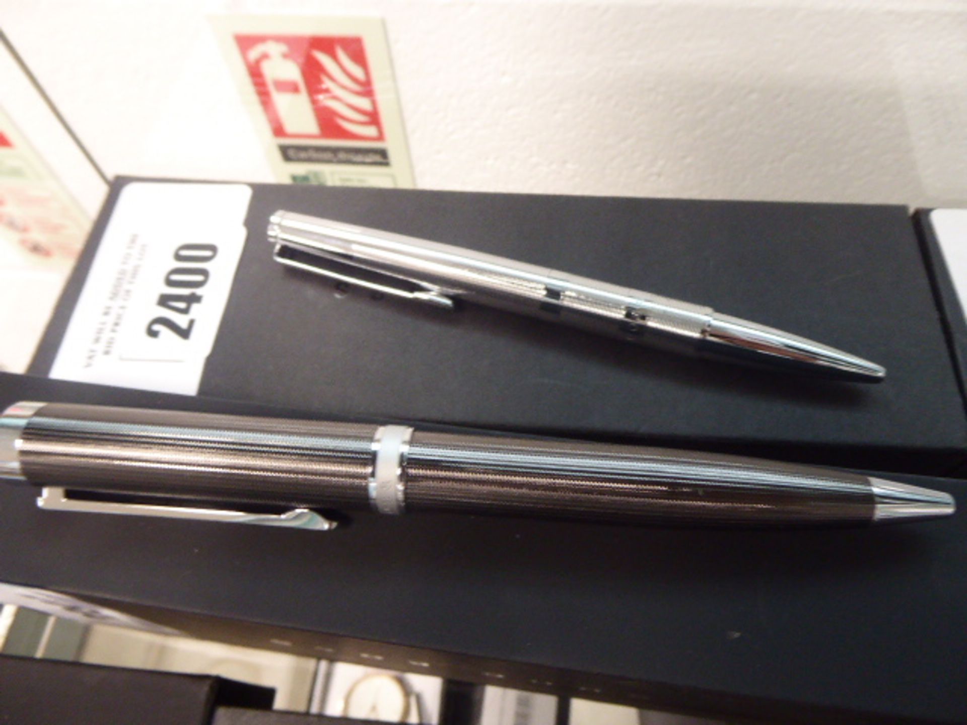 Hugo Boss pen with case