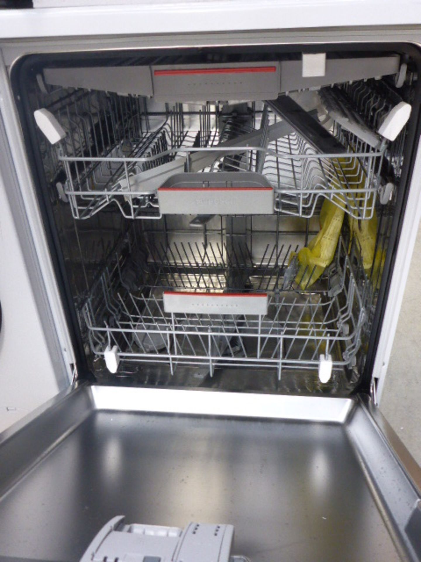 SMS46MW00GB Bosch Free-standing dishwasher - Image 2 of 2