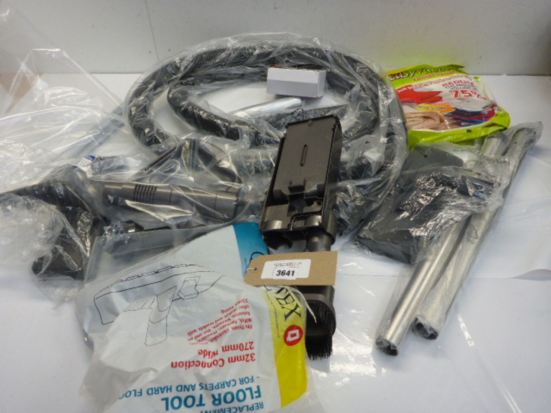 Dyson, Henry & other vacuum pipes, heads and accessories