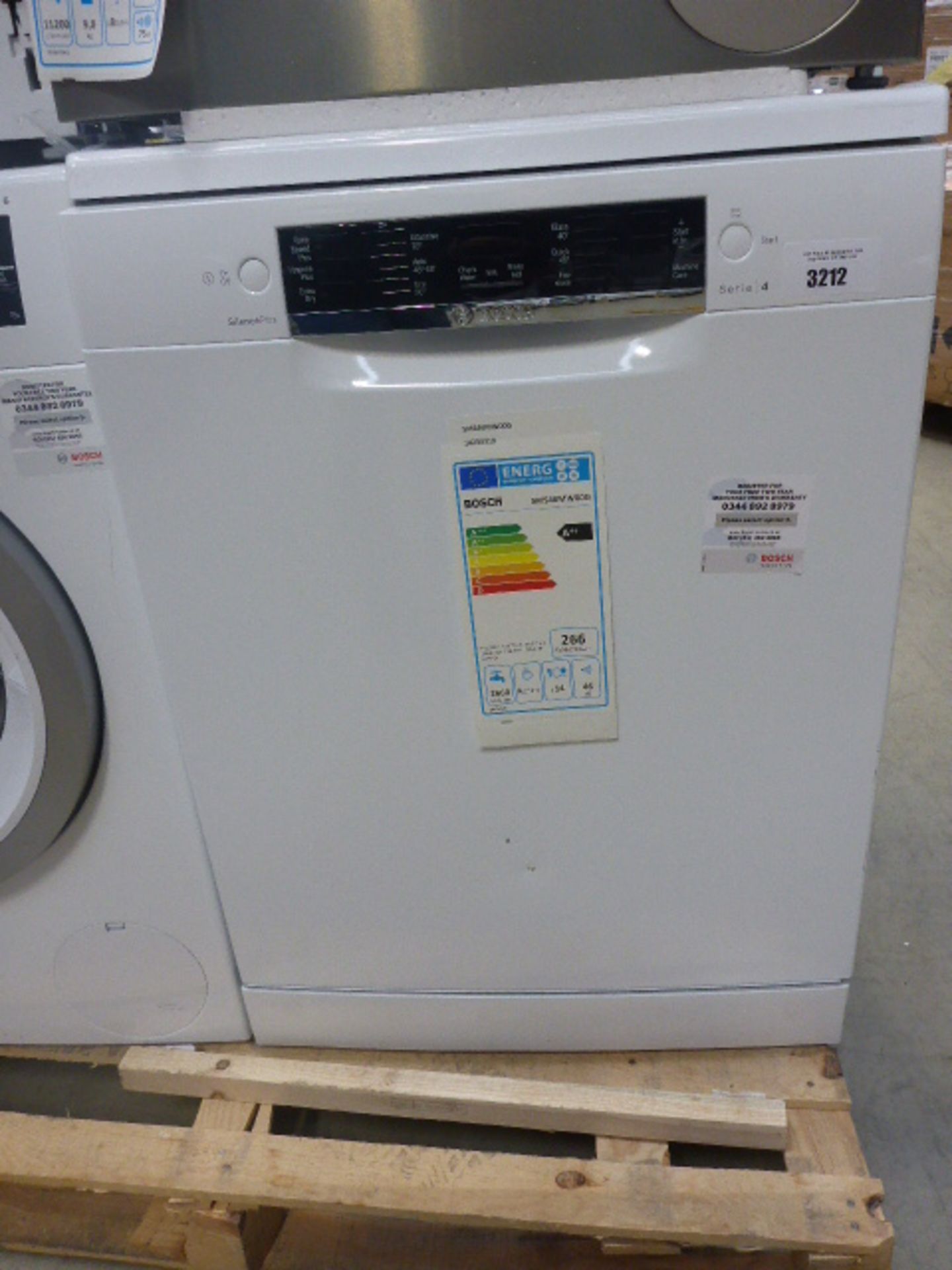 SMS46MW00GB Bosch Free-standing dishwasher