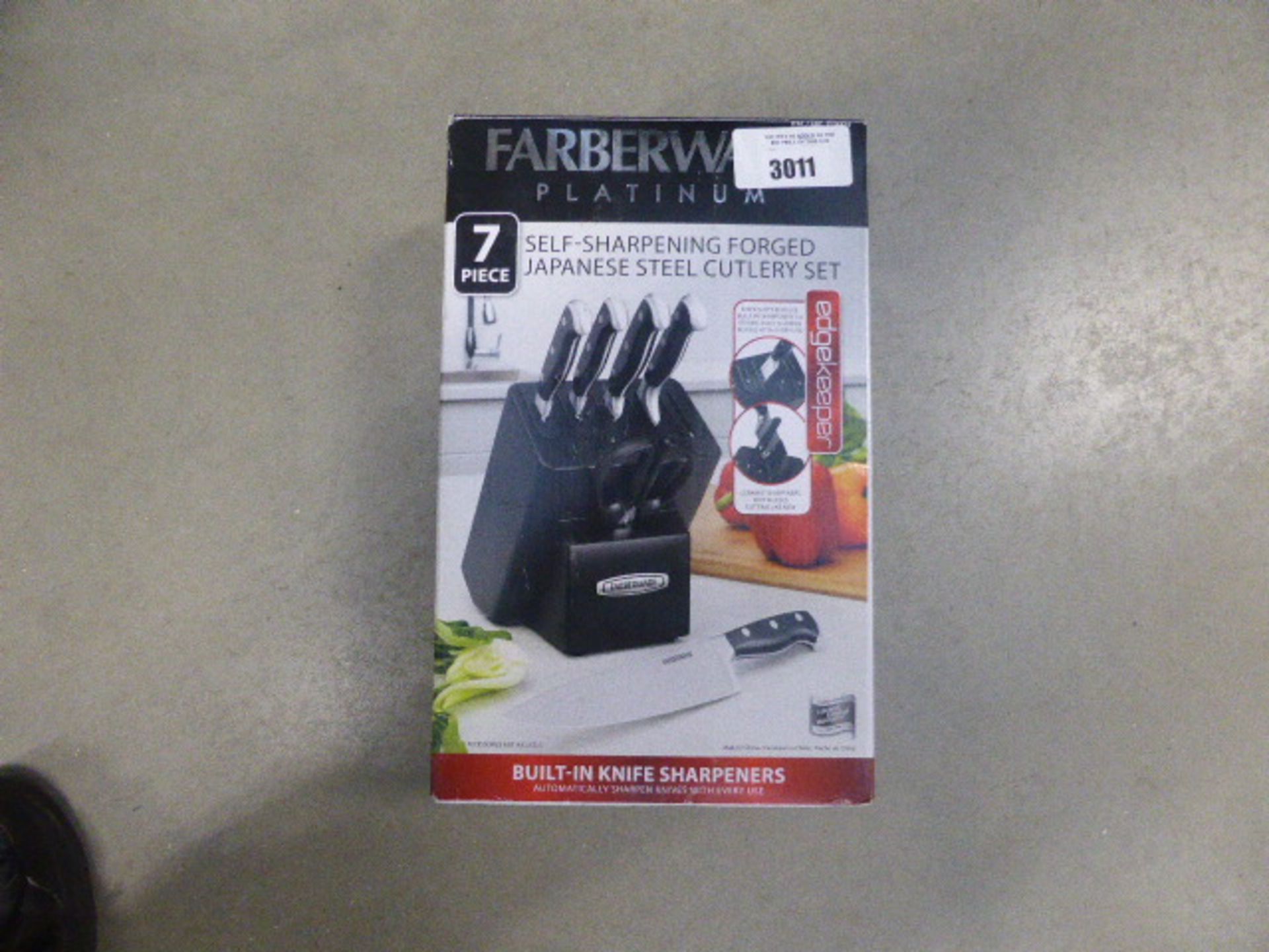 Boxed Fabreware platinum knife set