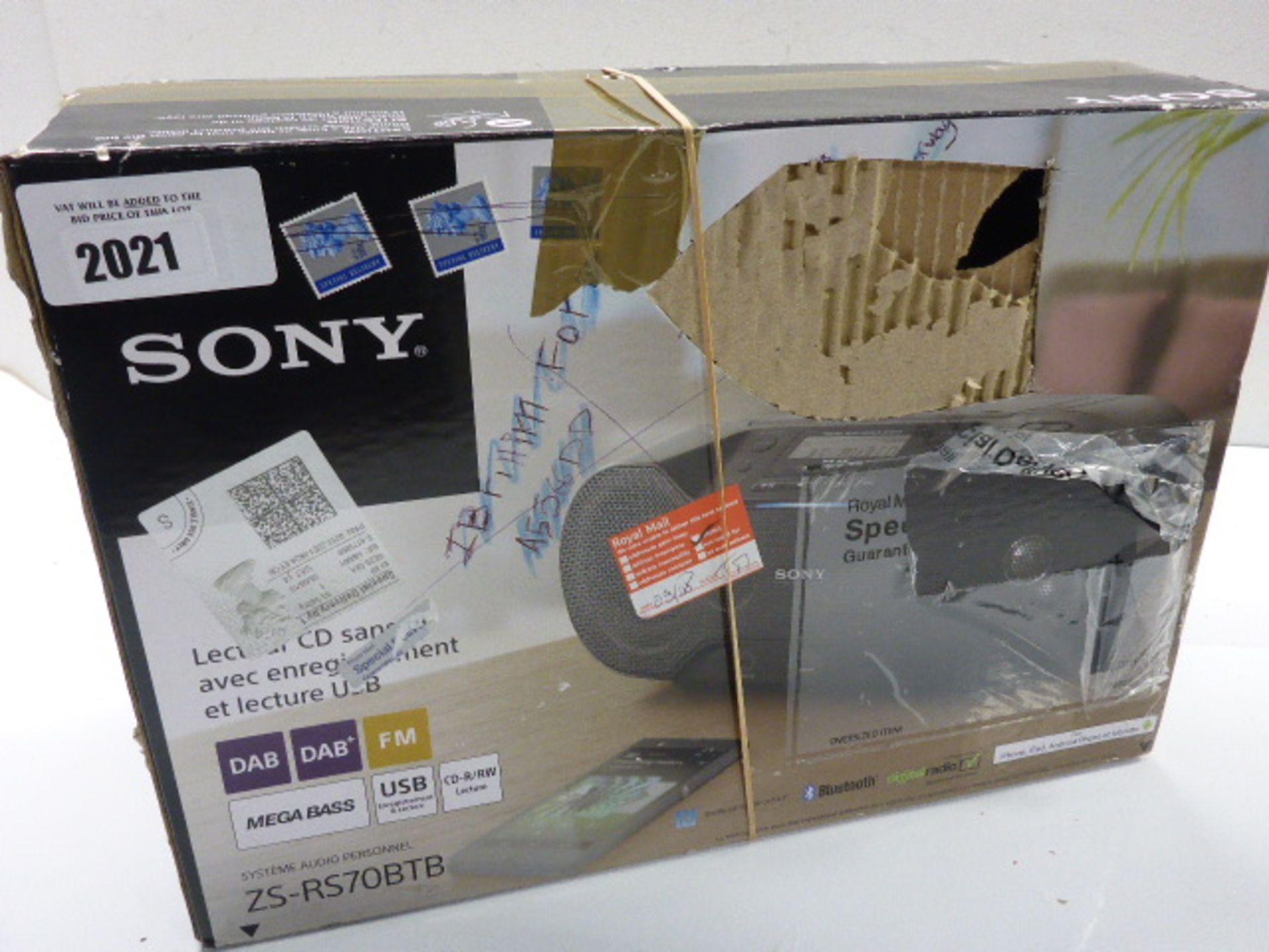 Sony DAB ZS-RS70BTB digital radio.