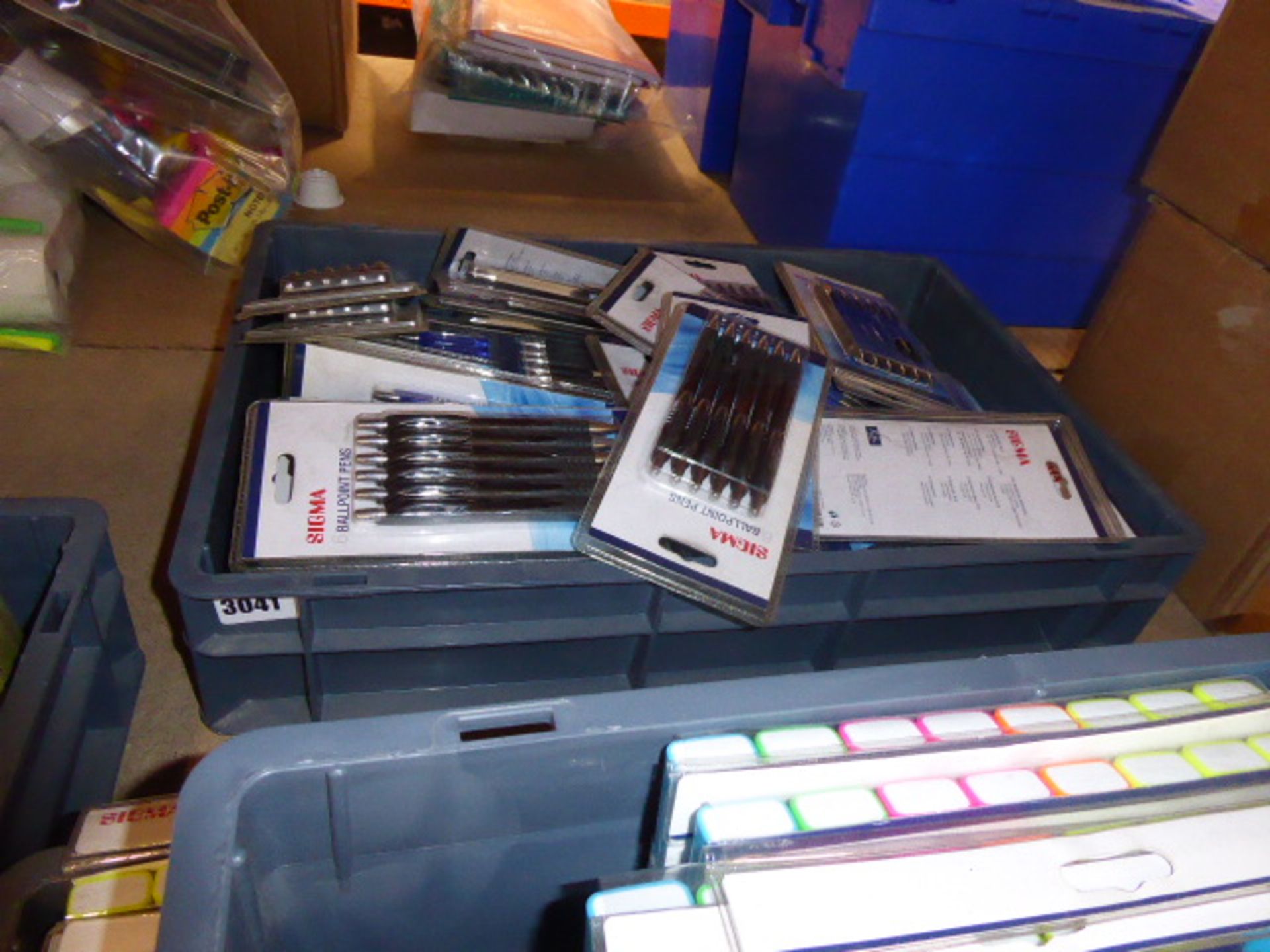 Box containing large quantity of ballpoint pens