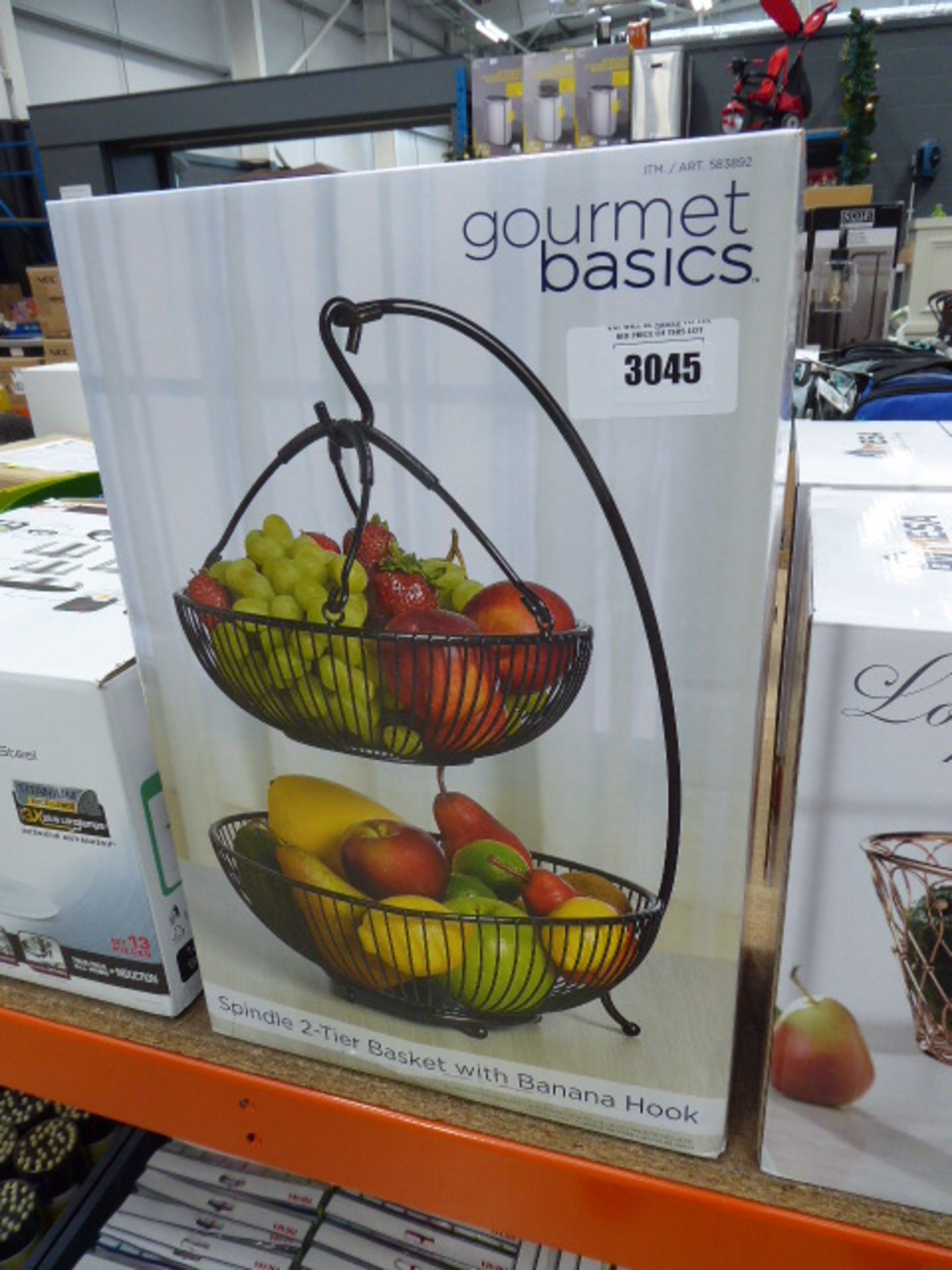 Gourmet basket stands