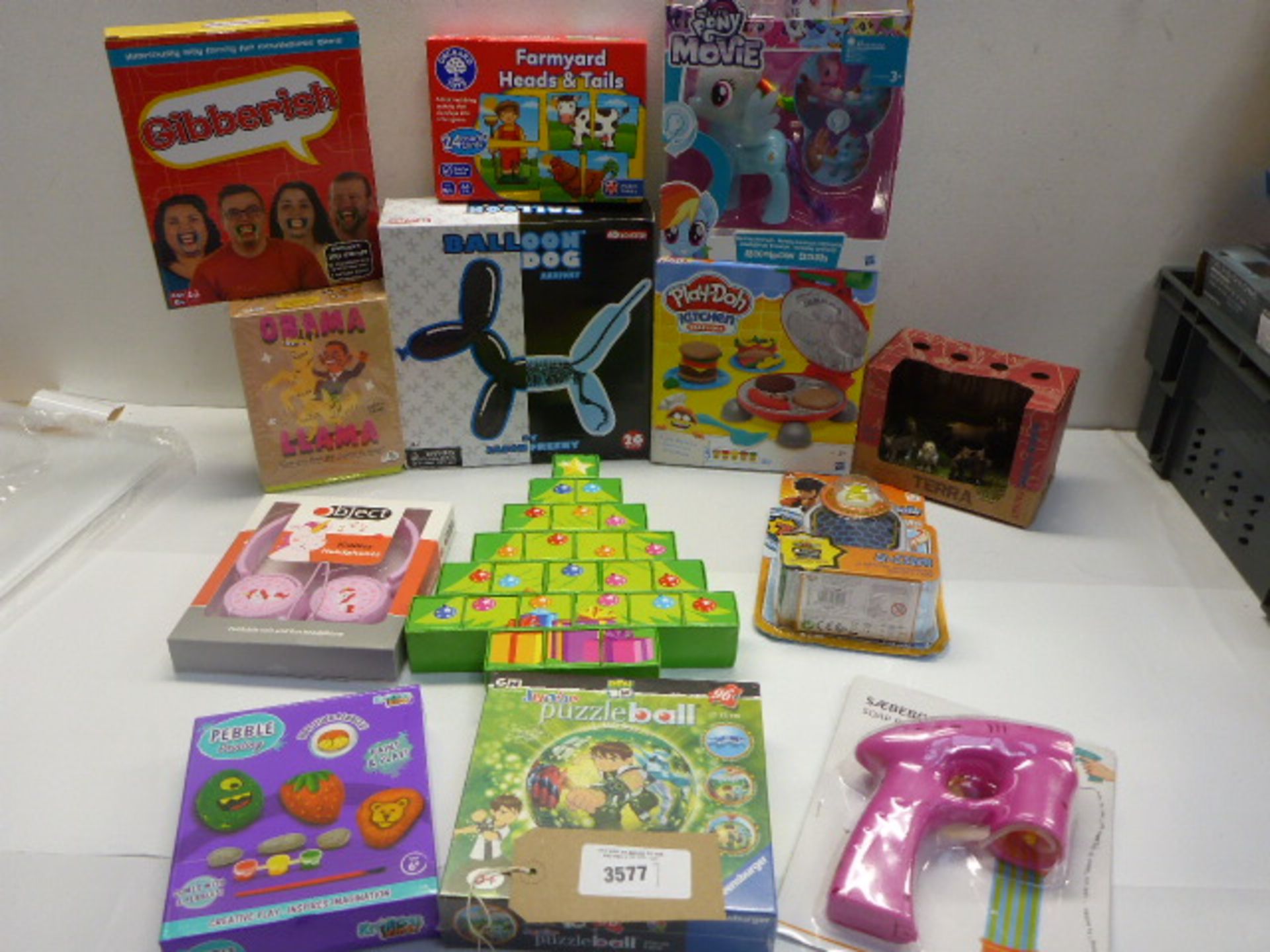 13 boxed games including Play-doh, Balloon Dog, My Little Pony, Puzzle ball, Kids headphones etc