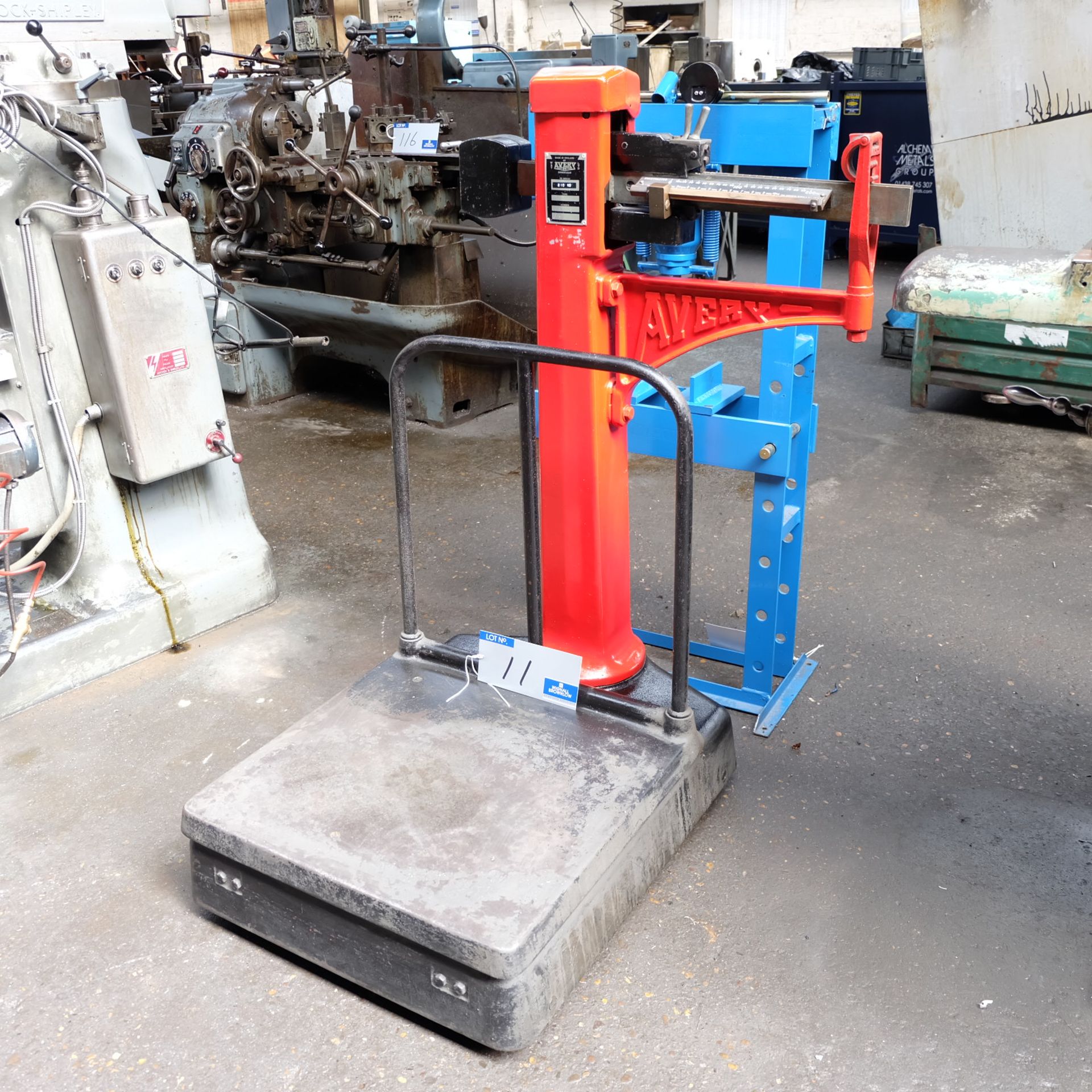 An Avery 3205ABA Platform Weighing Machine, 210kg capacity.