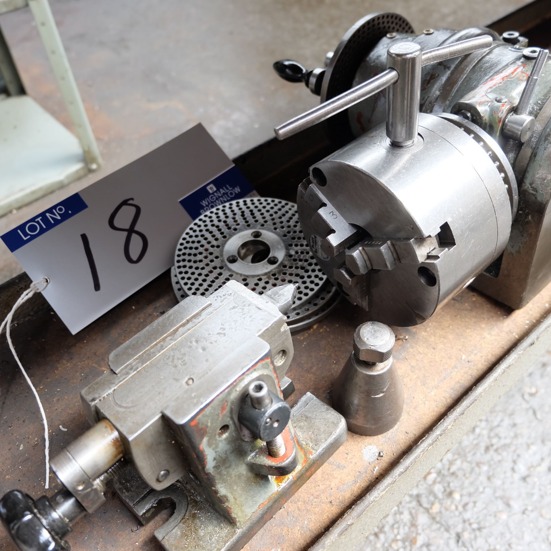 A Walter UTA100E Dividing Head No.3753 with Tailstock: 4in 3 jaw chuck, 4.5in centre height. - Image 2 of 2