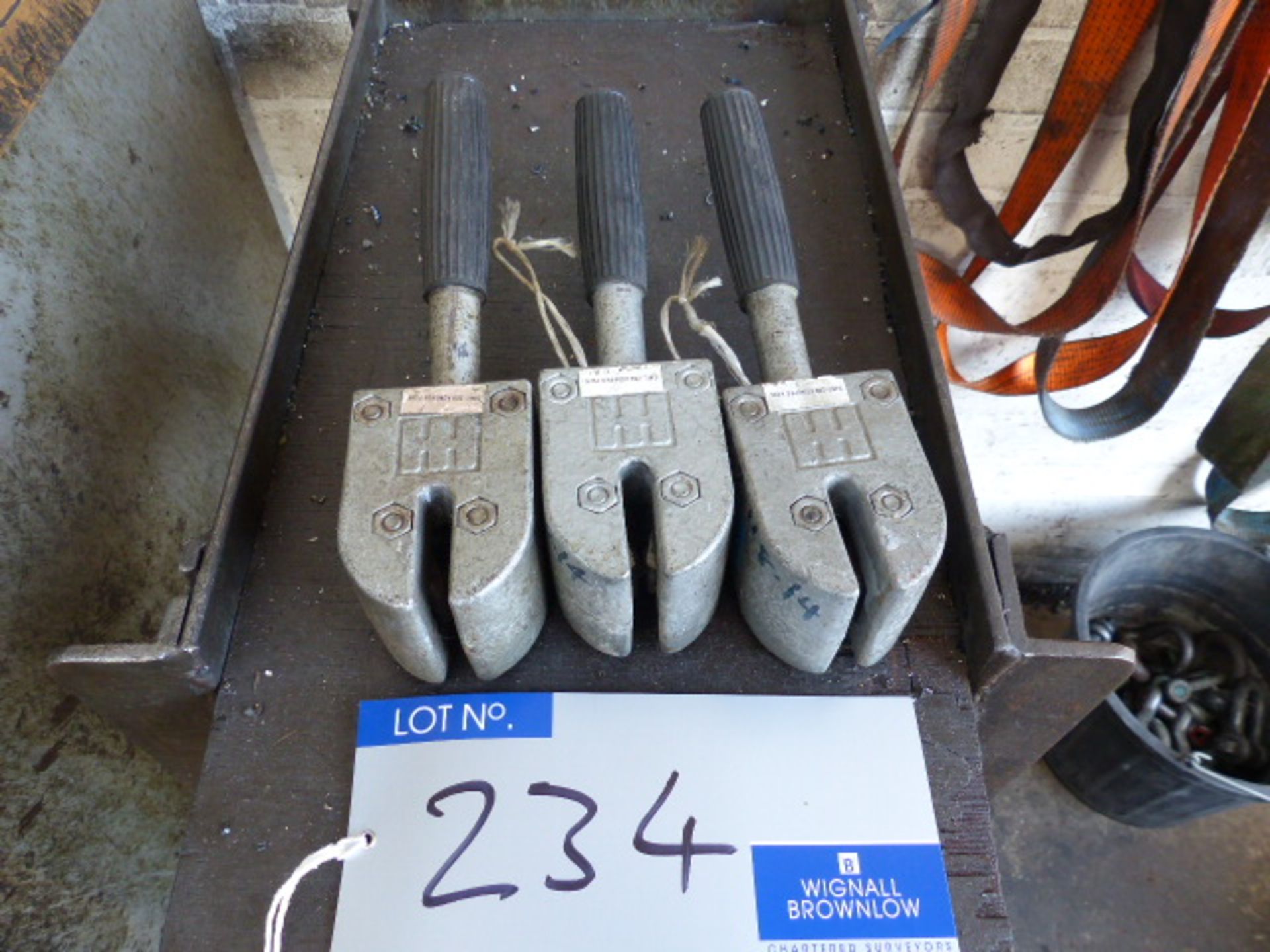 3 HH Sheet Metal Clamps, 200kg per pair.