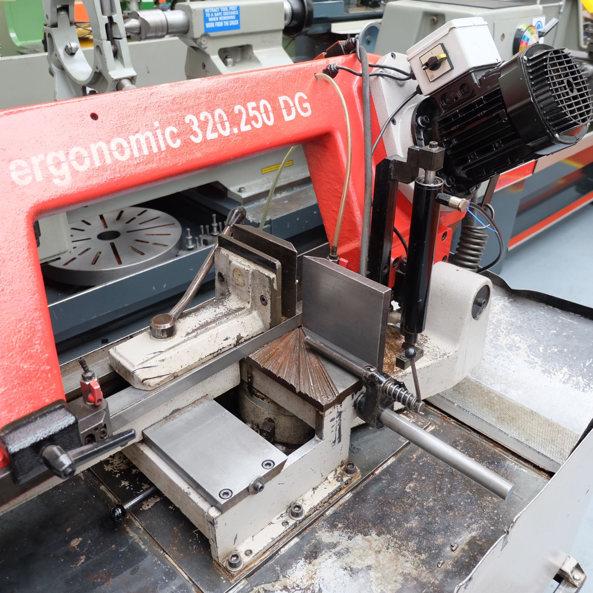 A Bomar Type 320.250 DG Double Mitre Horizontal Bandsaw, Capacity Round 250mm, At 90 Degrees 230mm - Image 2 of 6