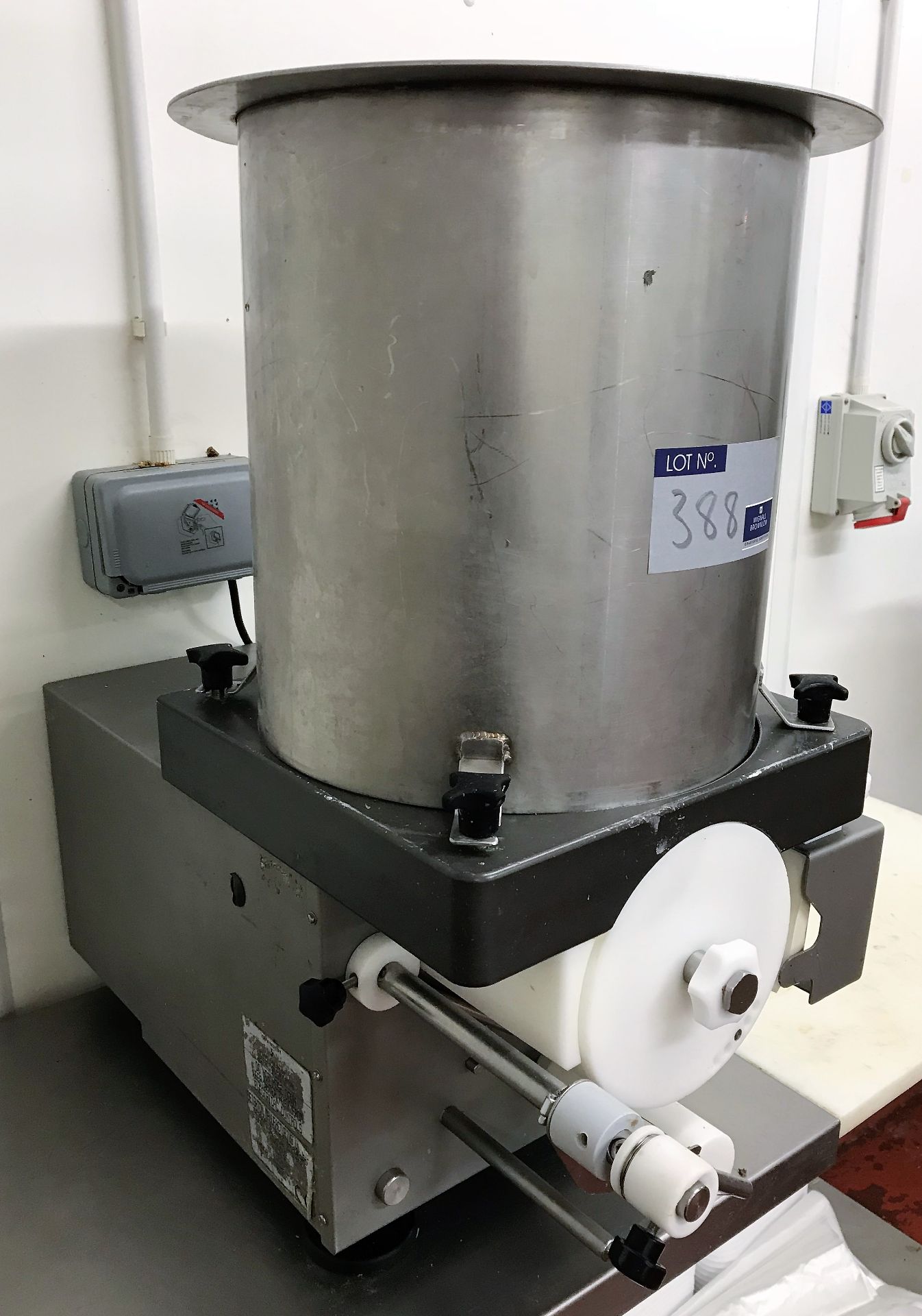 A Deighton Formatic Retail Machine Burger Maker No.R2200/06/07/179 ...