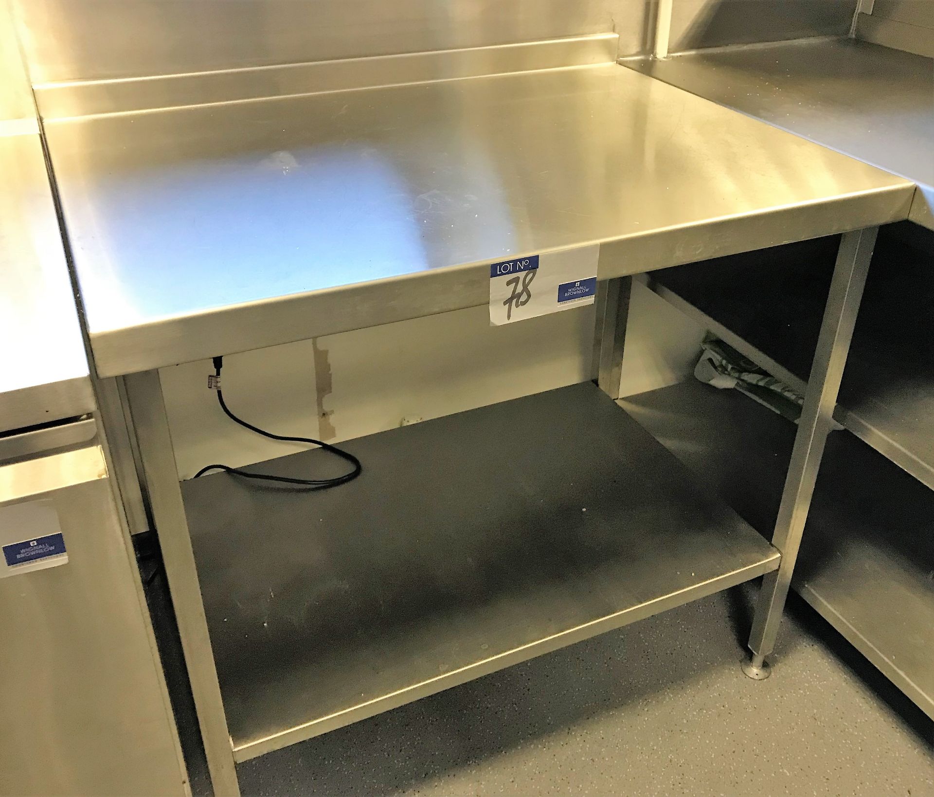 A Stainless Steel 2 tier Work Bench, 950 x 700 x 8