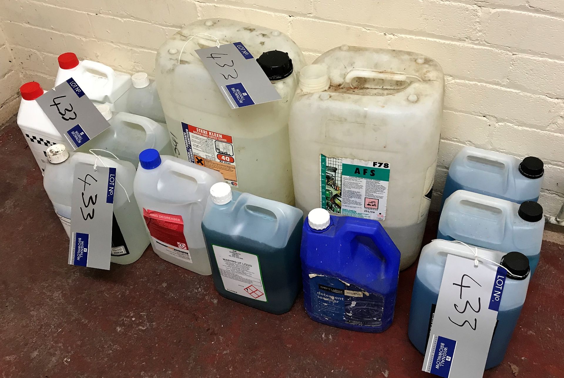 A Quantity of Assorted Cleaning Solutions (Fleetwood).